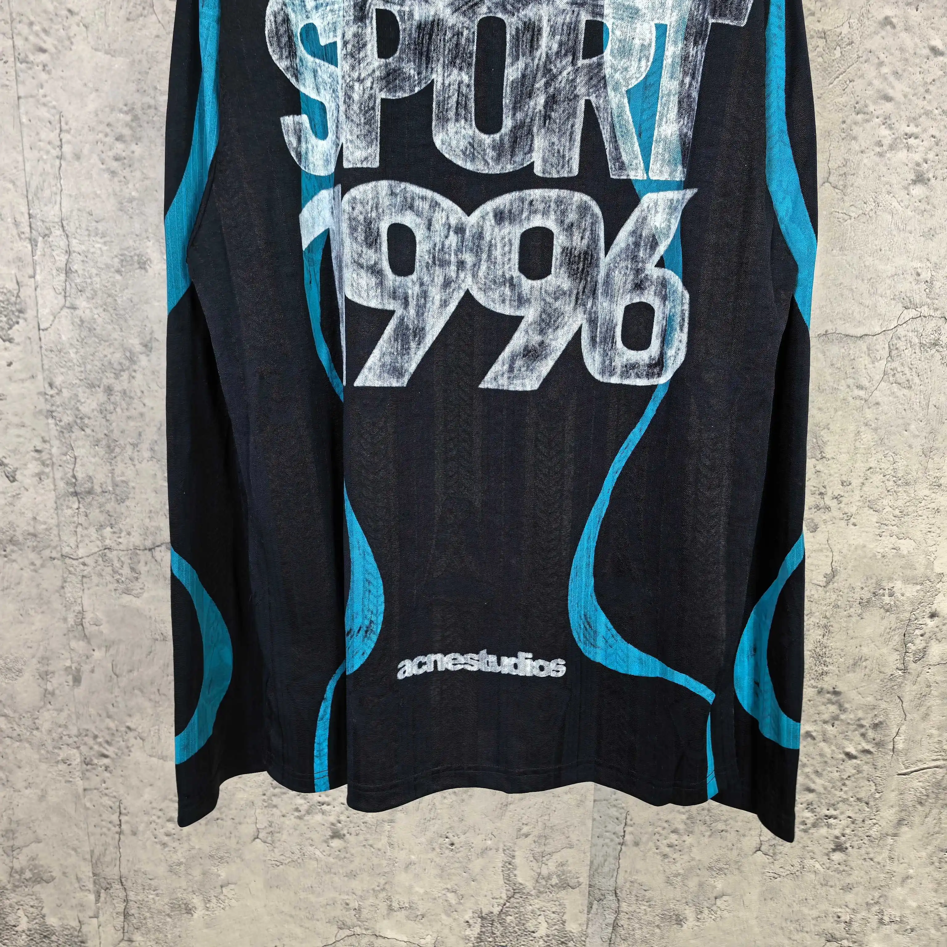 Long-Sleeve Graphic Football Jersey D15524552 — view 12