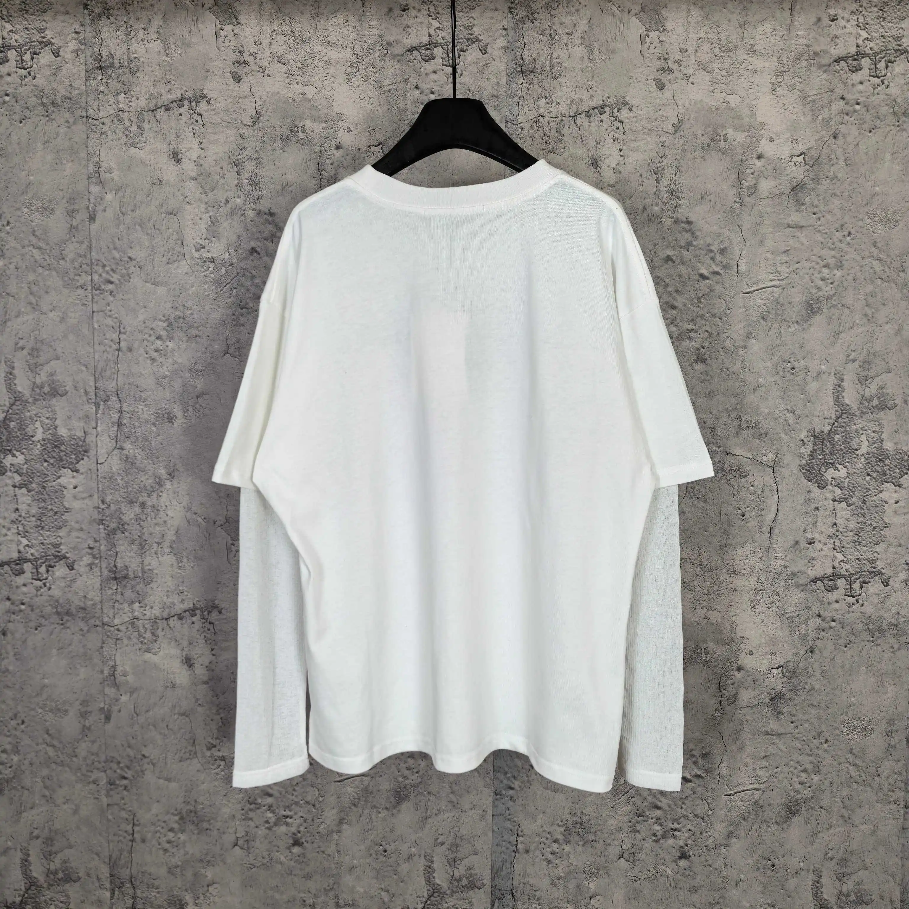 Layered Mesh Long-Sleeve Embroidered T-Shirt D15524555 — view 2