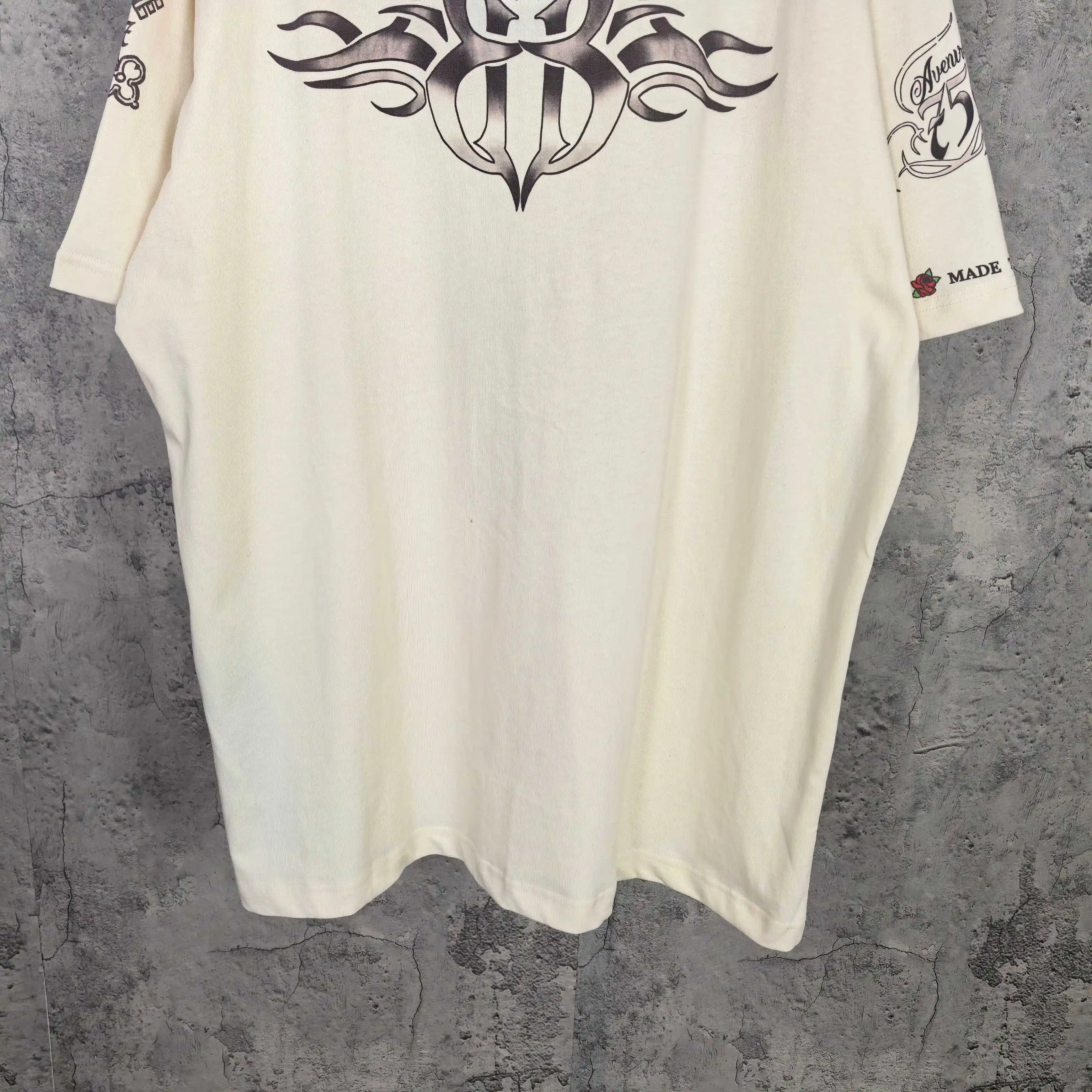 Tattoo Logo Print Medium Fit T-Shirt D15524461 — view 14