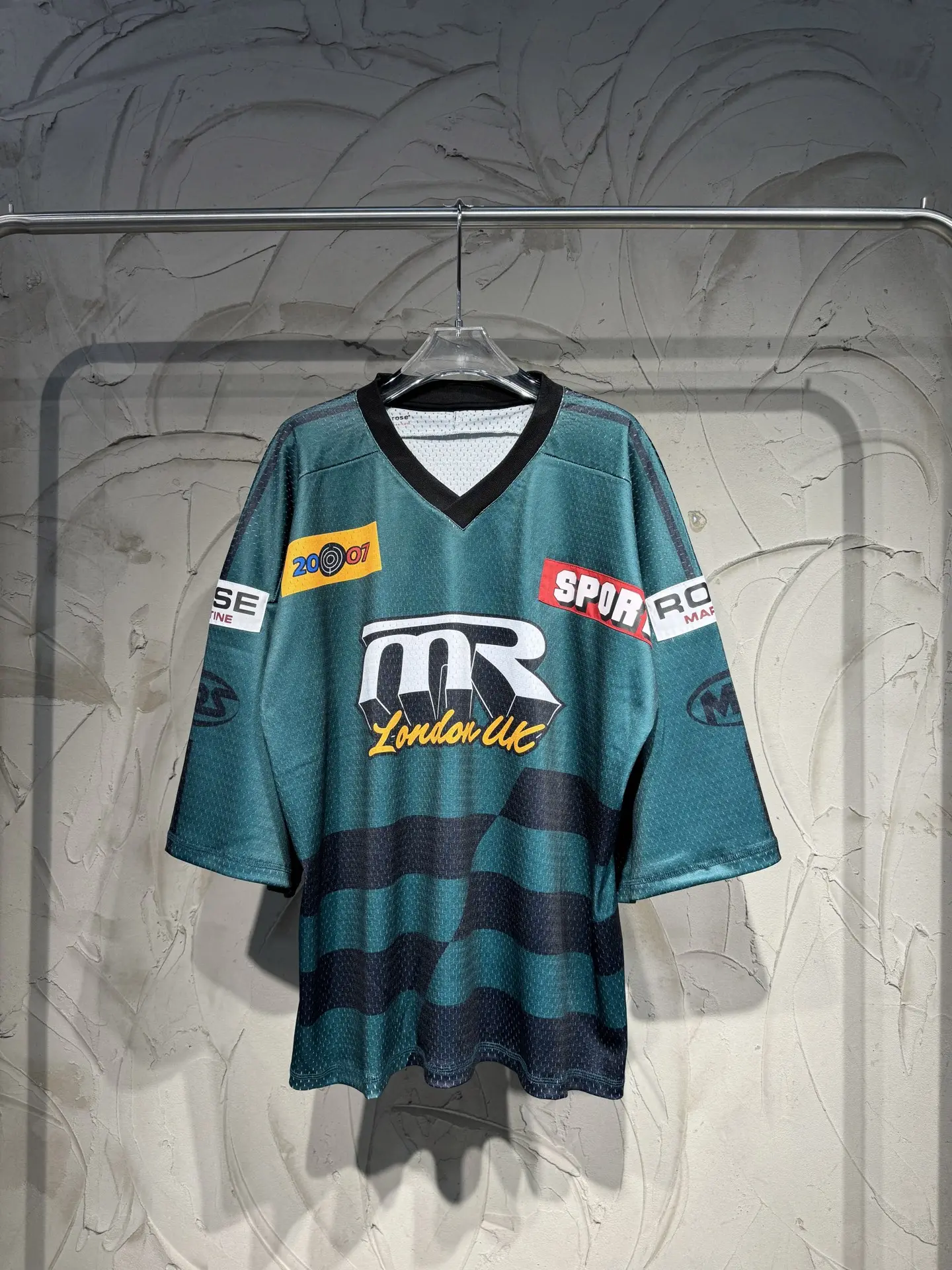 Oversized Logo-Print Mesh Football Jersey D15524336