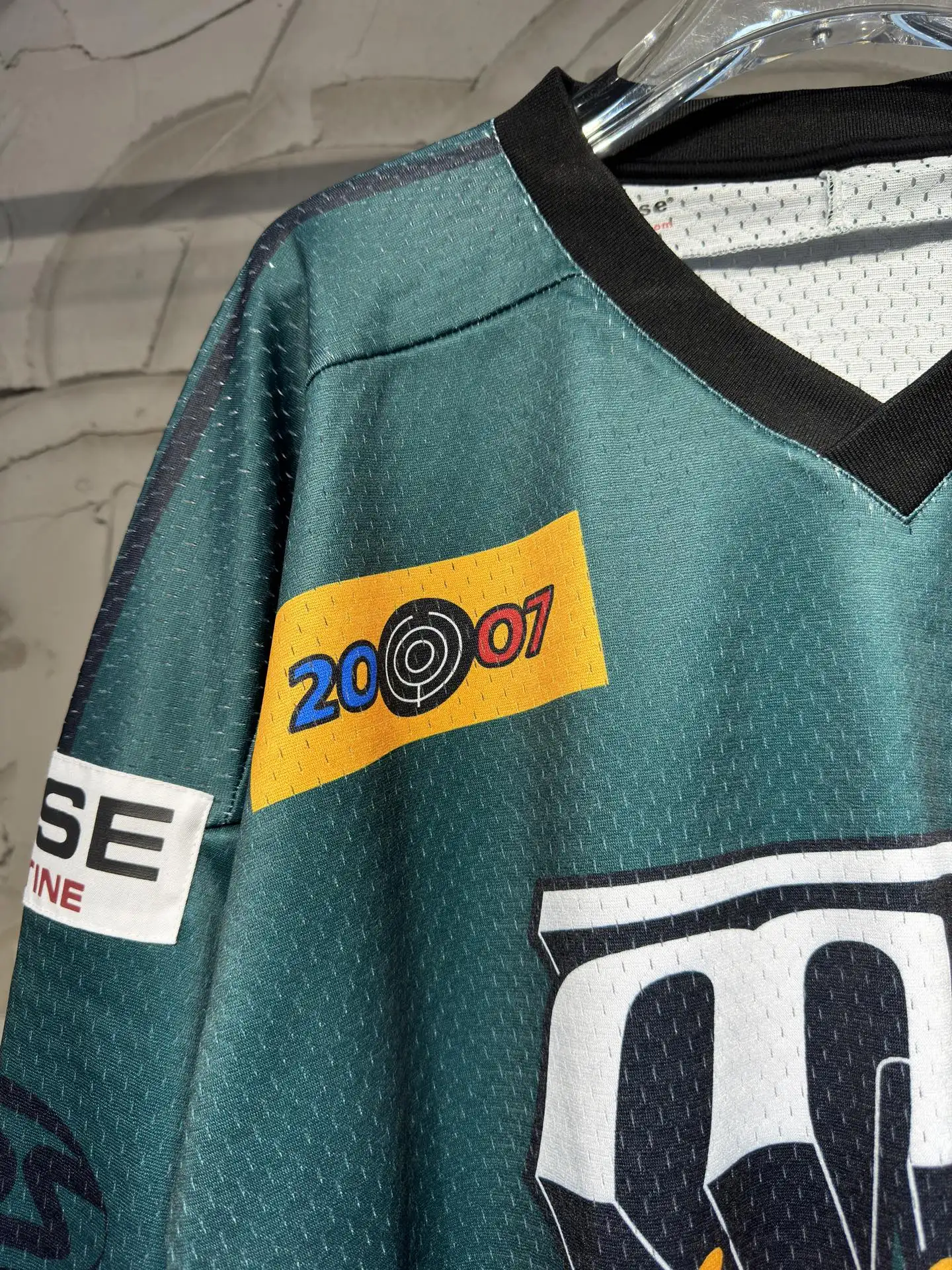 Oversized Logo-Print Mesh Football Jersey D15524336 — view 3
