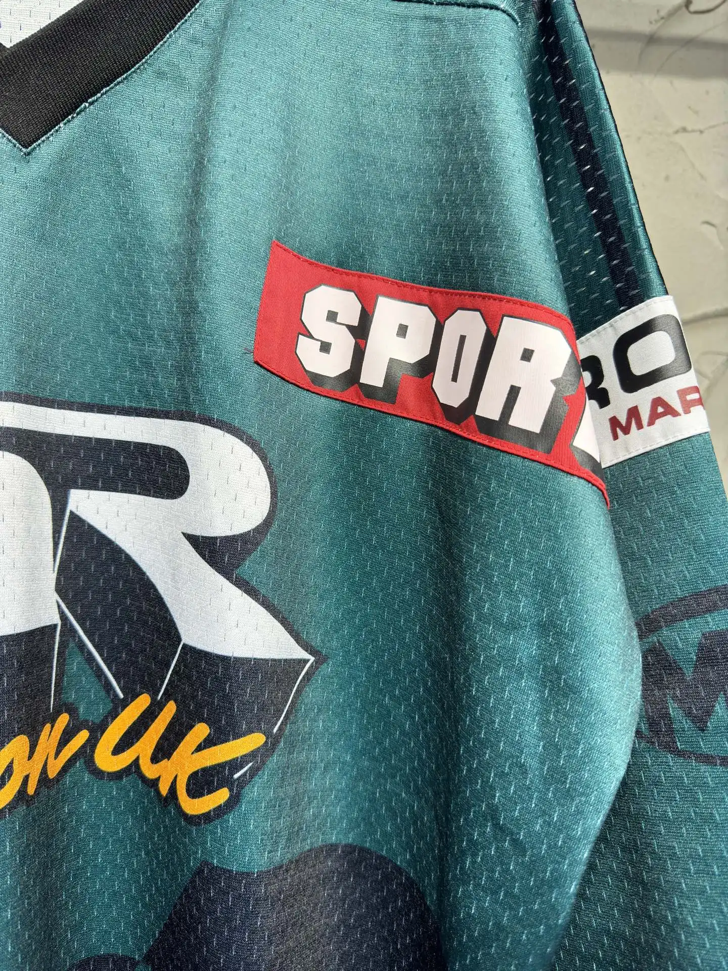 Oversized Logo-Print Mesh Football Jersey D15524336 — view 7