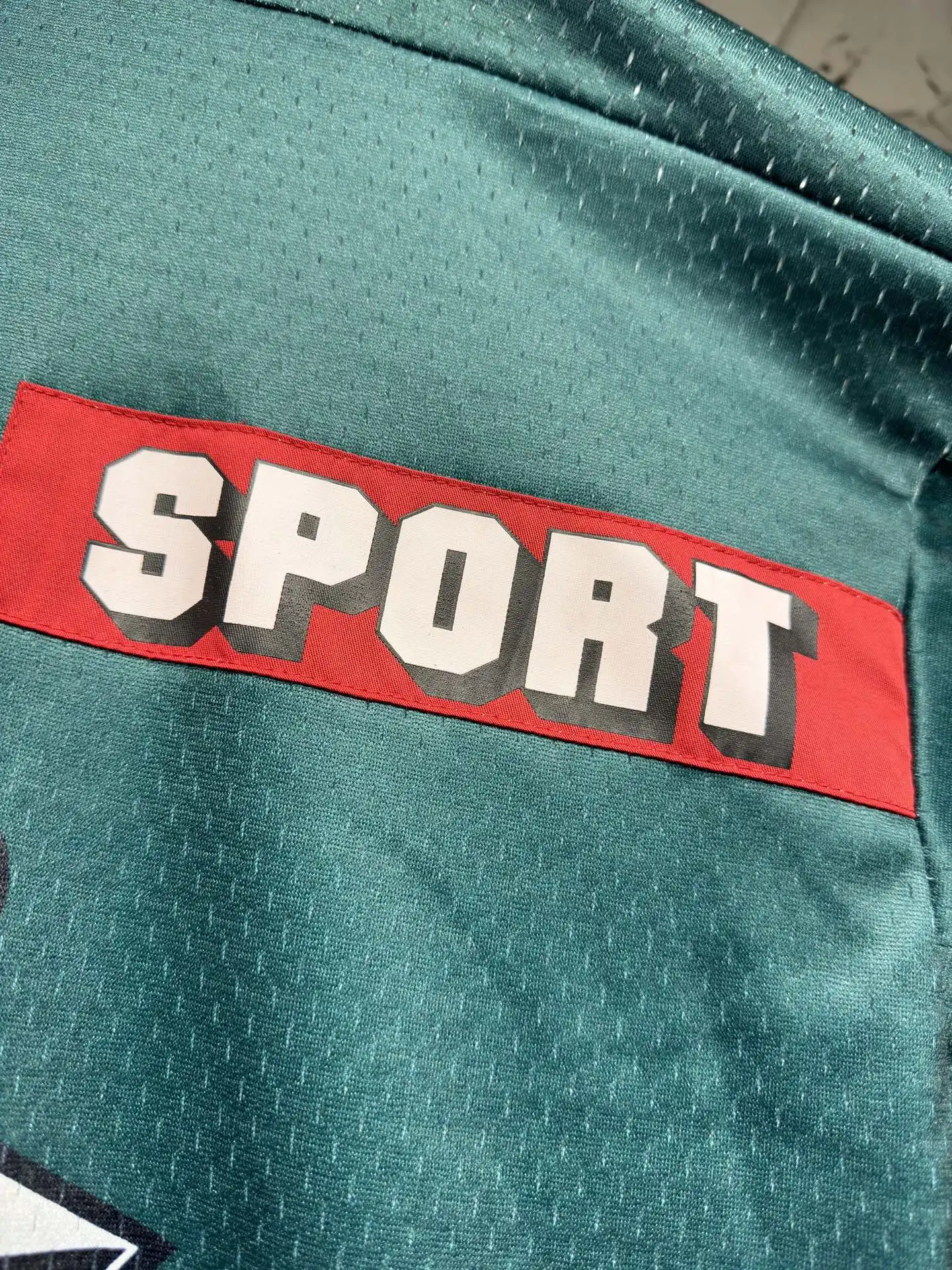 Oversized Logo-Print Mesh Football Jersey D15524336 — view 13