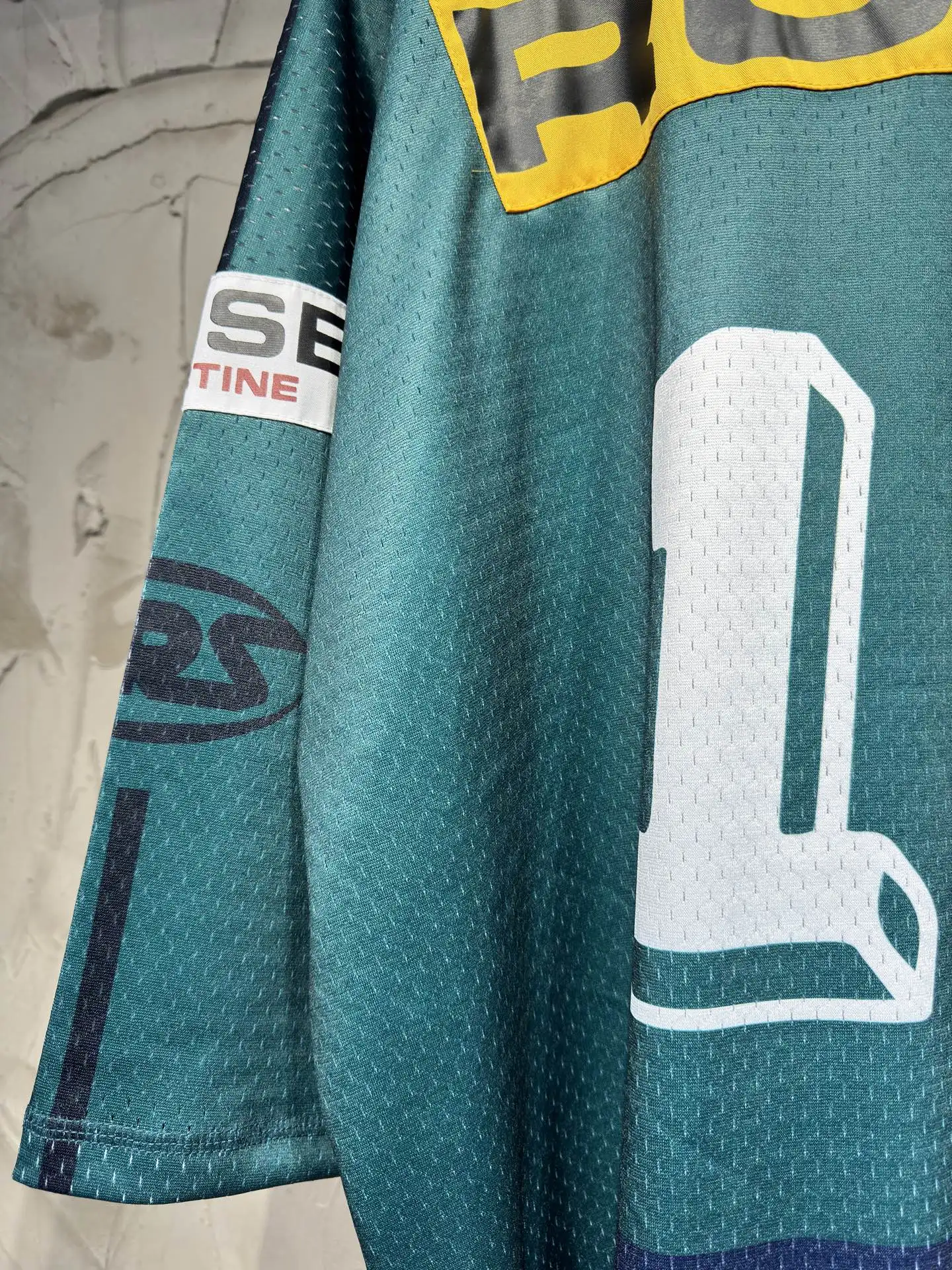 Oversized Logo-Print Mesh Football Jersey D15524336 — view 19
