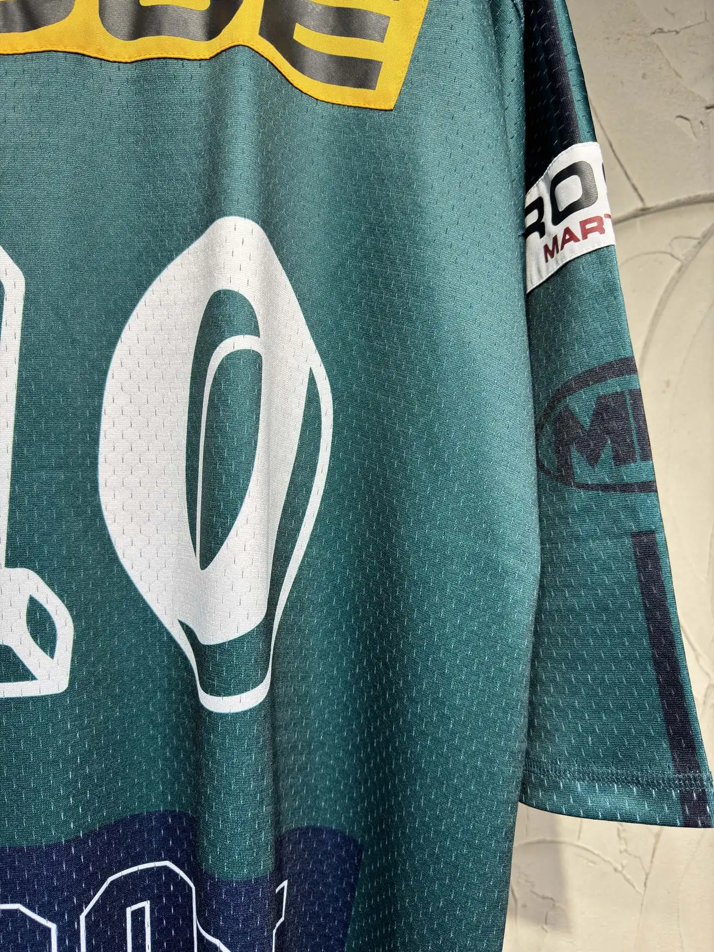 Oversized Logo-Print Mesh Football Jersey D15524336 — view 20
