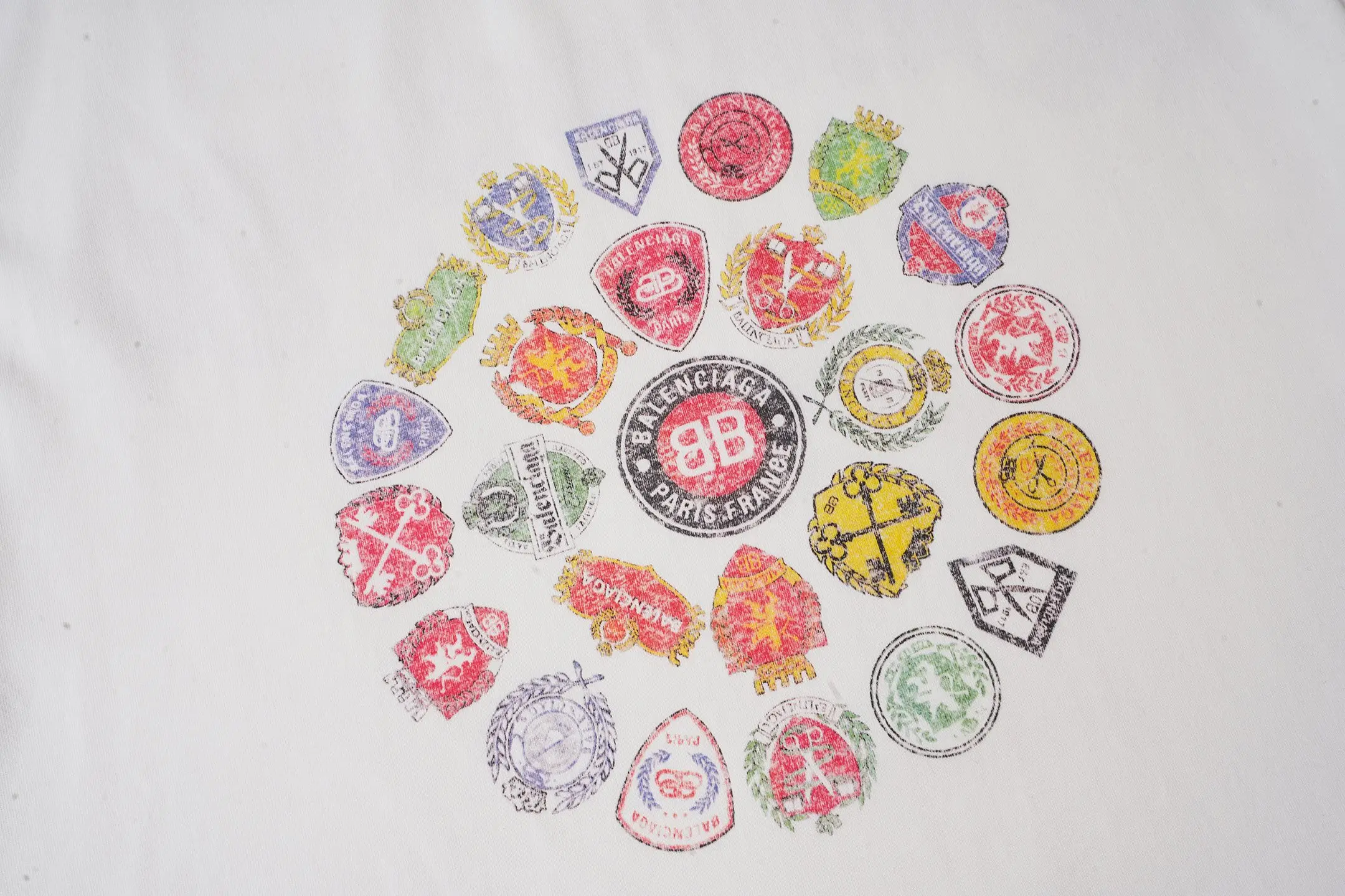Crest Logo Graphic Oversized T-Shirt D15520024 — view 4