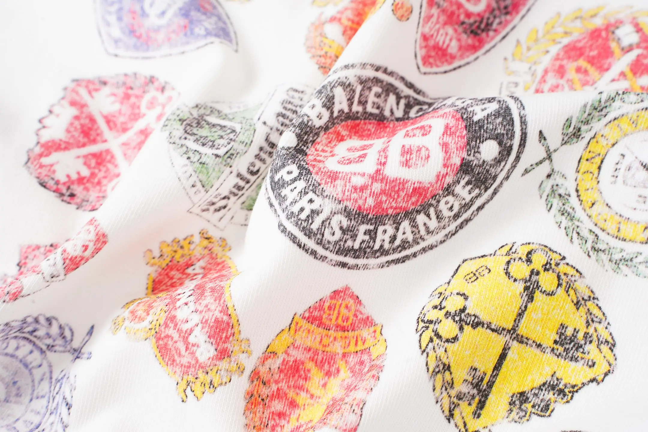 Crest Logo Graphic Oversized T-Shirt D15520024 — view 6