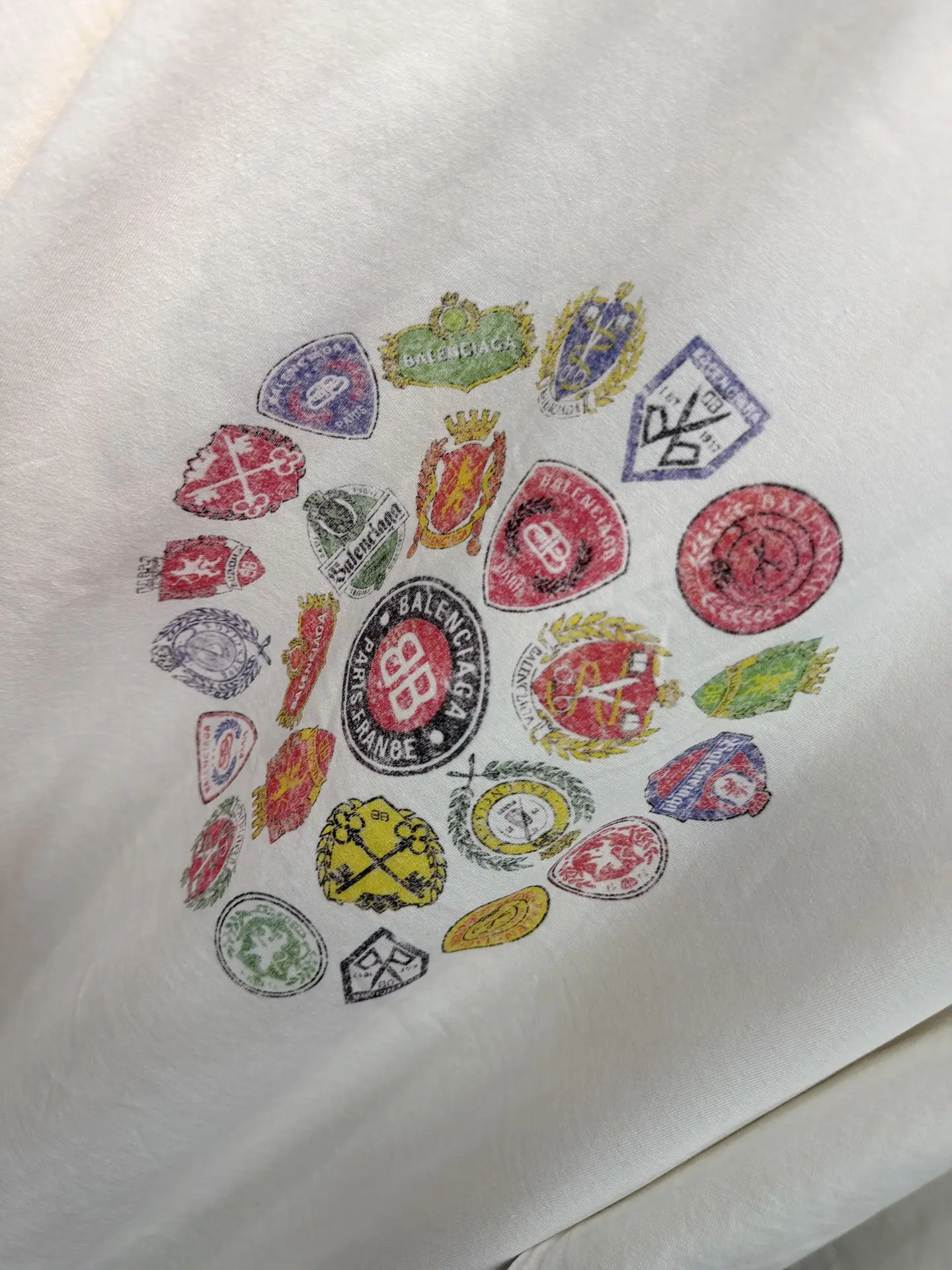 Crest Logo Graphic Oversized T-Shirt D15520026 — view 5