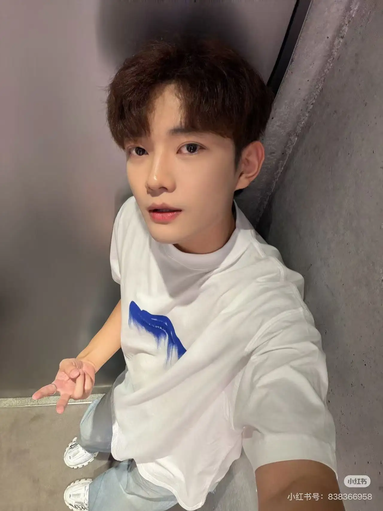 Dripping Logo Embroidered Cotton T-Shirt D15520038 — view 4