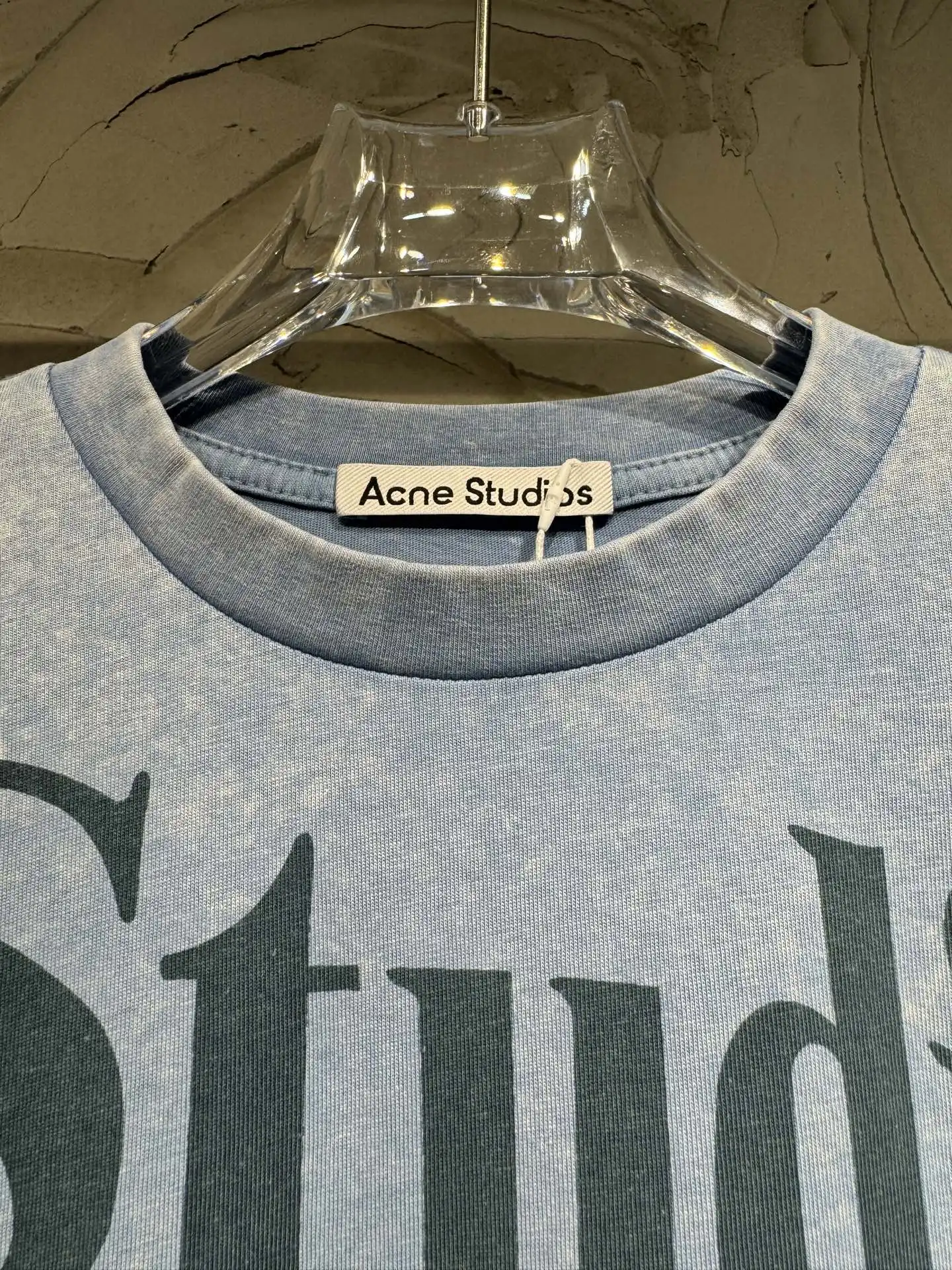Logo Print Acid-Wash Long-Sleeved T-Shirt D16024357 — view 2