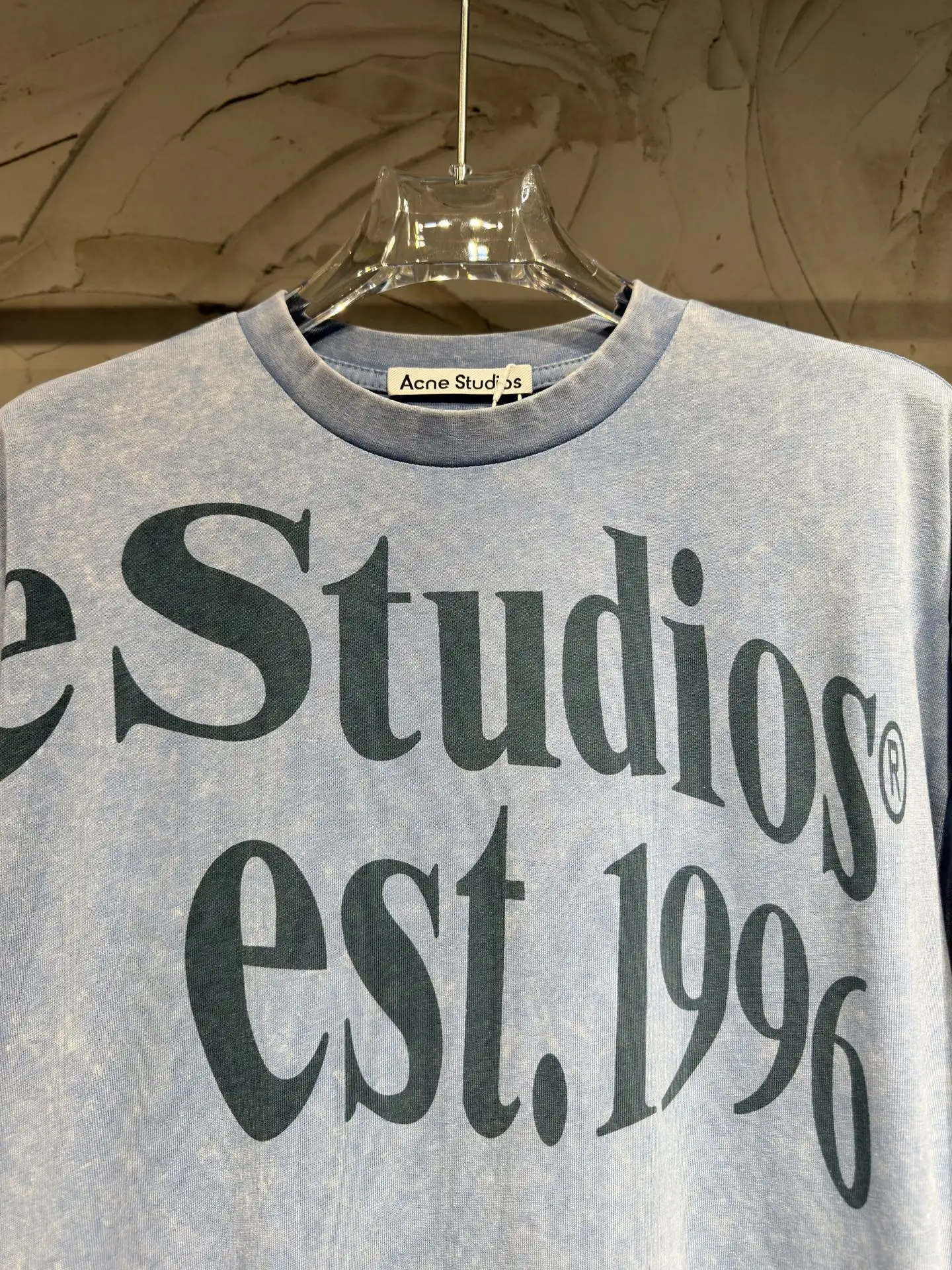 Logo Print Acid-Wash Long-Sleeved T-Shirt D16024357 — view 3