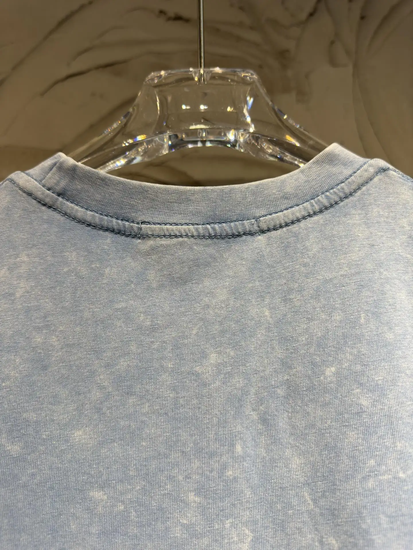 Logo Print Acid-Wash Long-Sleeved T-Shirt D16024357 — view 13