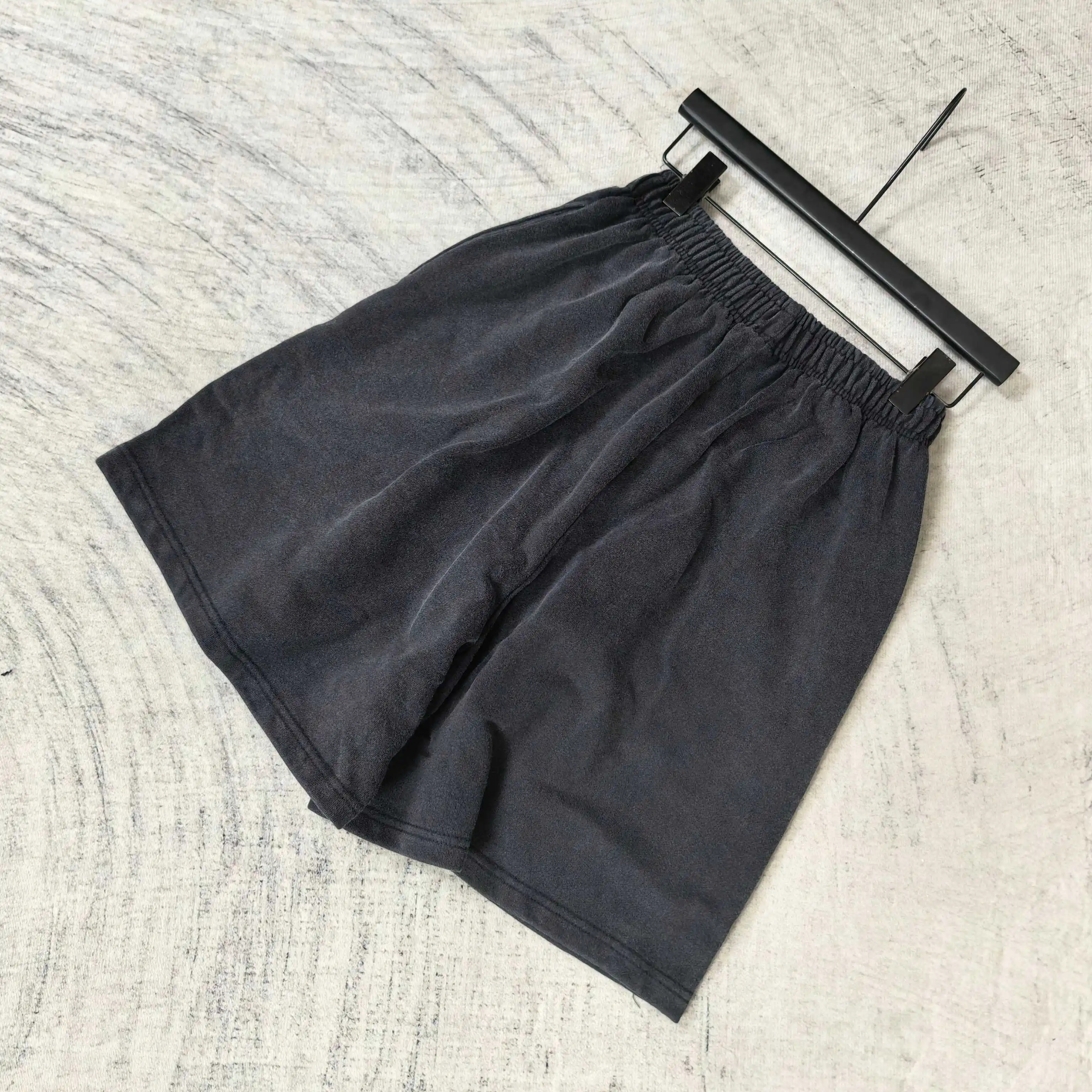 Logo Embroidered Washed Relaxed-Fit Shorts D16024479 — view 5