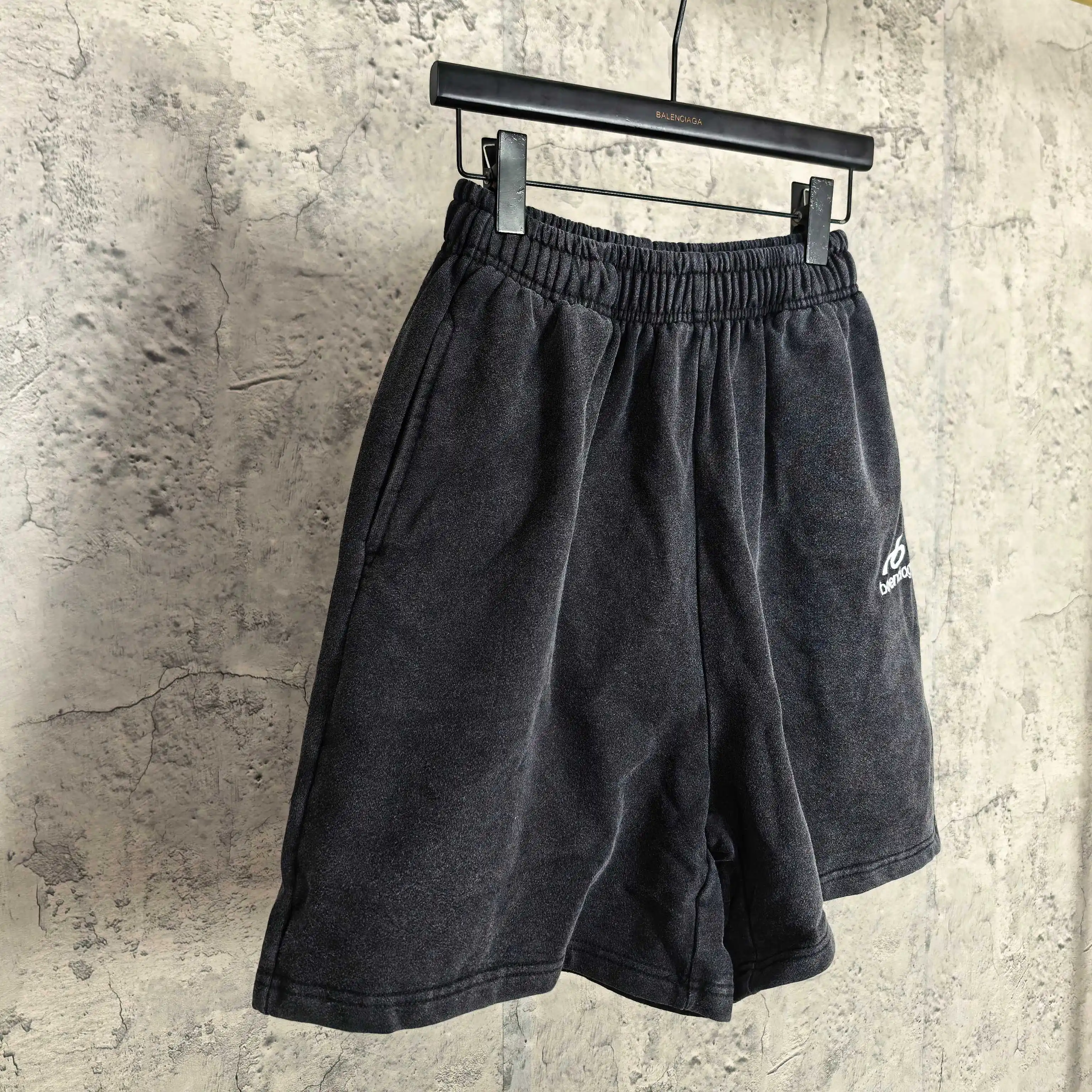 Logo Embroidered Washed Relaxed-Fit Shorts D16024479 — view 7