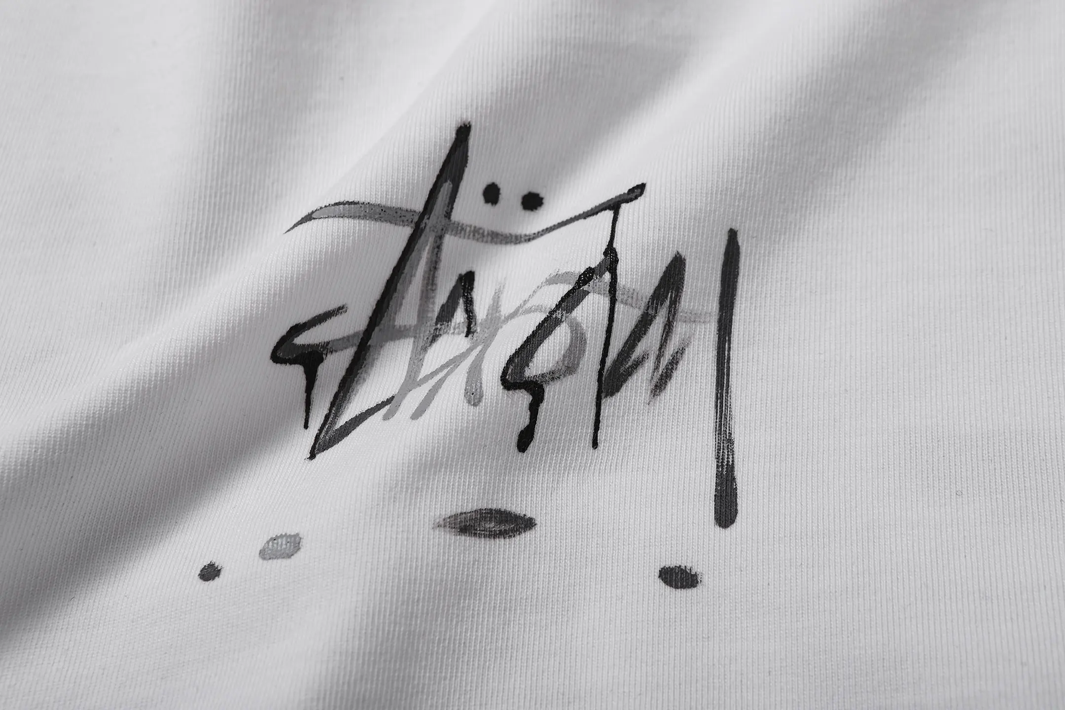 Graffiti Logo Heavyweight Cotton T-Shirt D16013297 — view 4