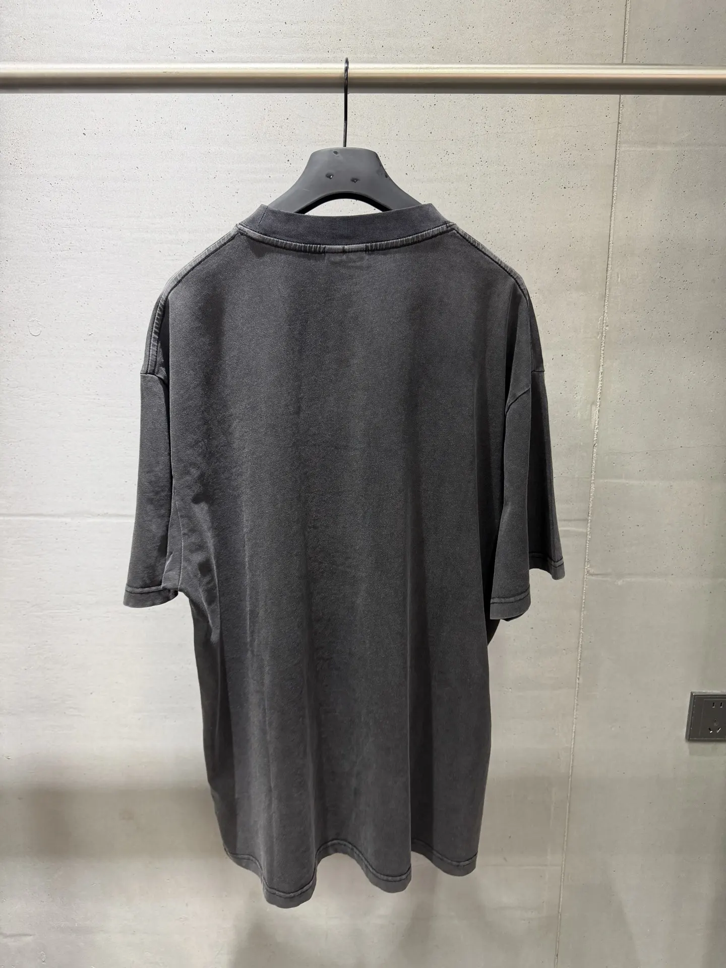 Washed Graphic Print Oversized T-Shirt D16020041 — view 2
