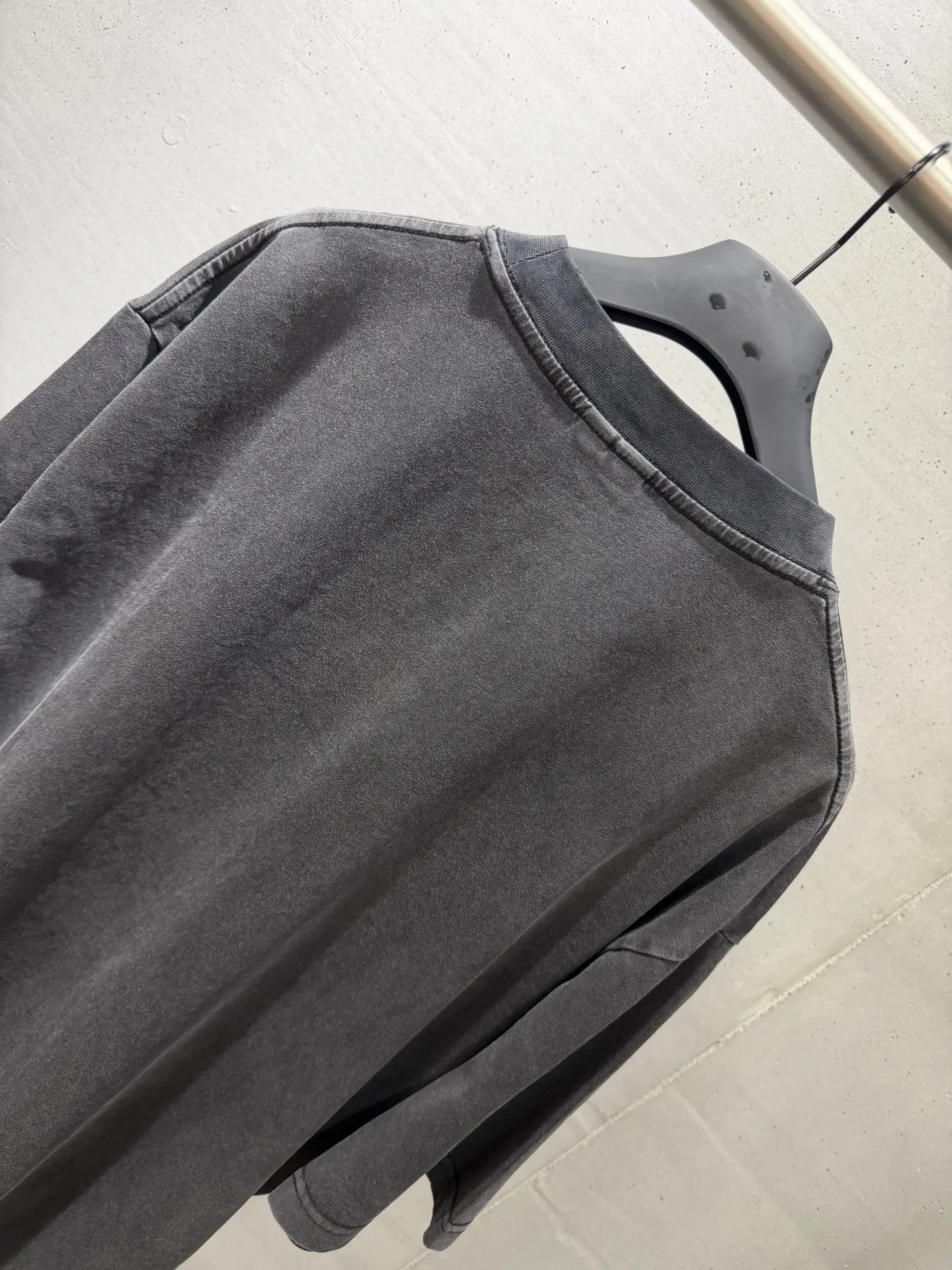 Washed Graphic Print Oversized T-Shirt D16020041 — view 8
