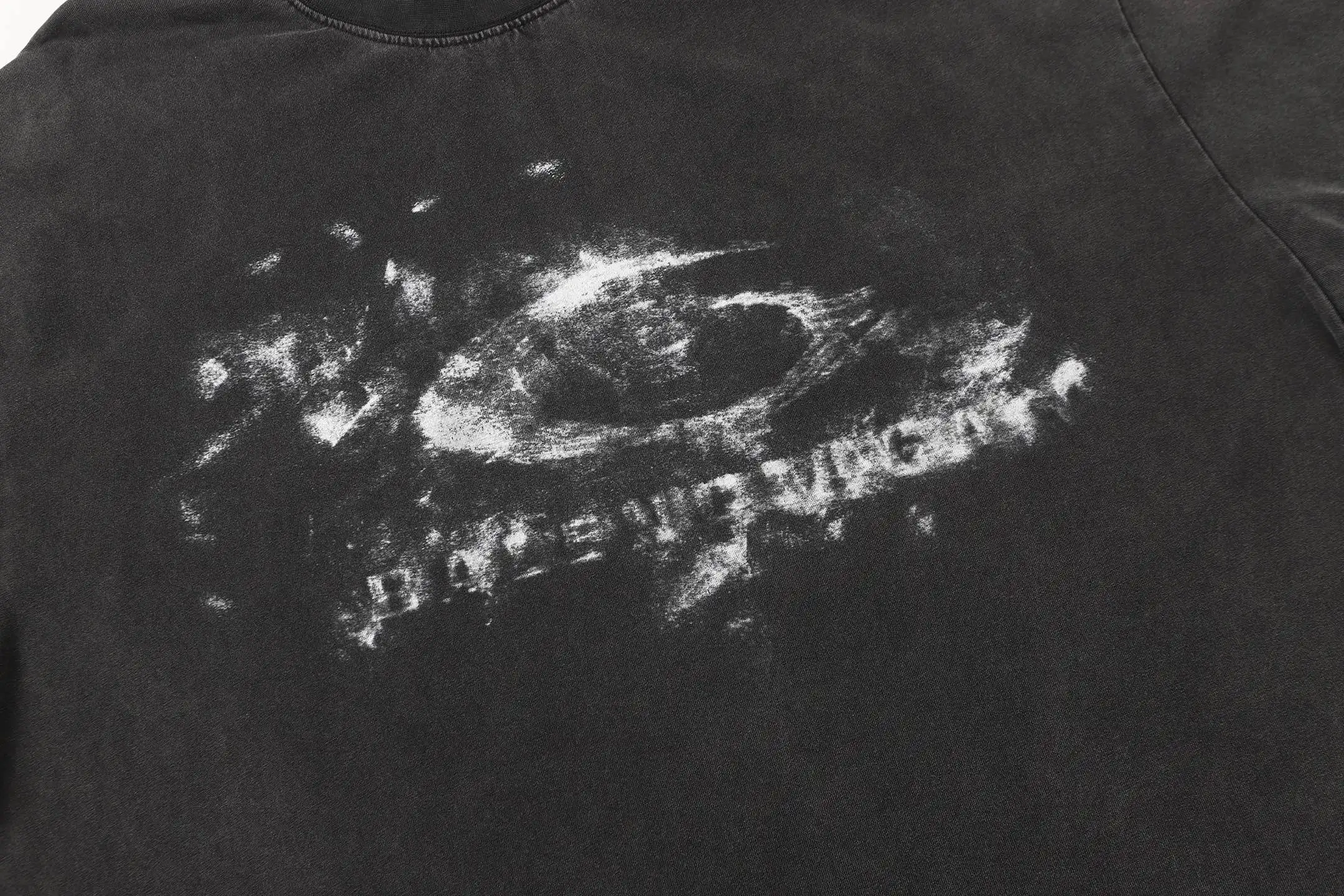 Washed Graphic Print Oversized T-Shirt D16020040 — view 5