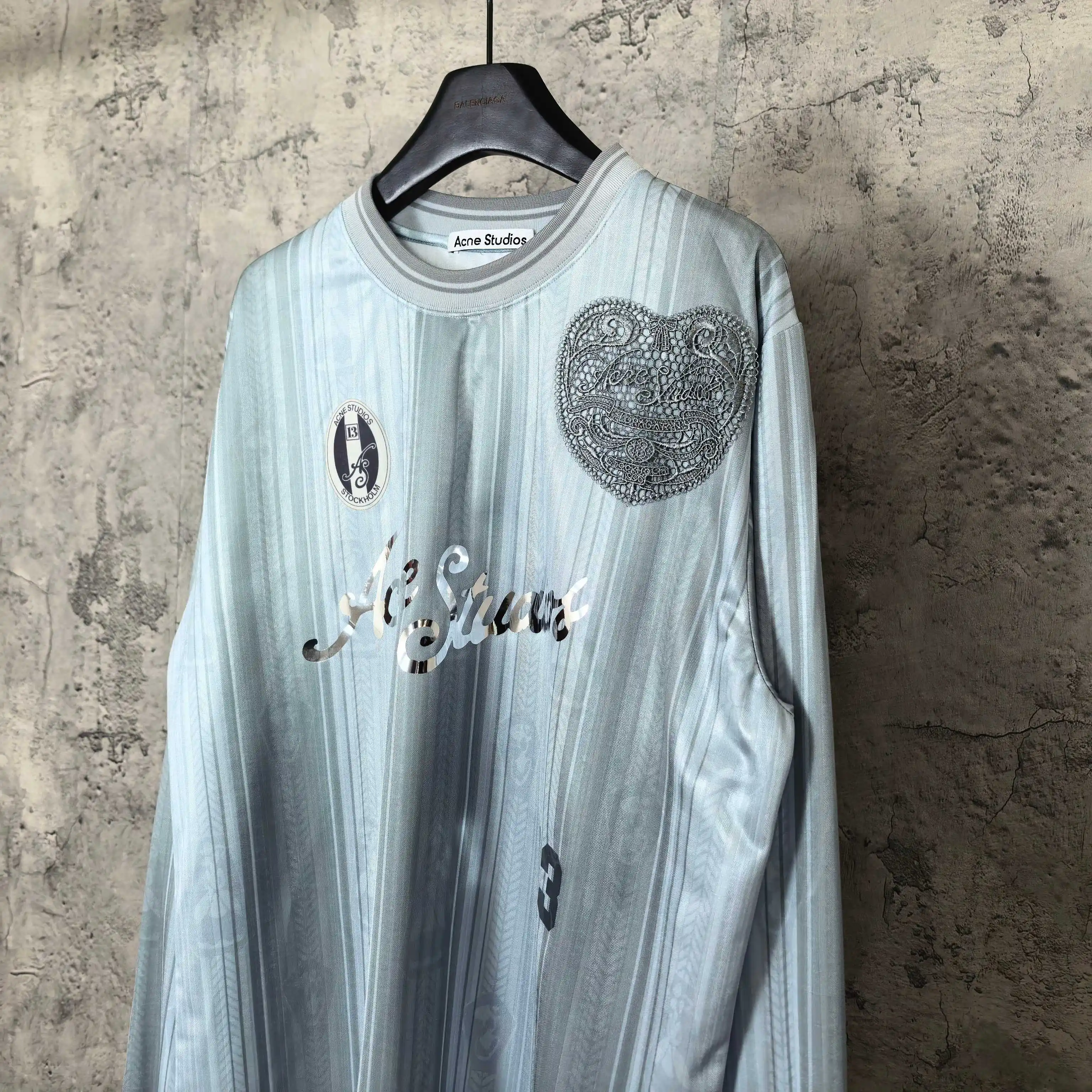 Logo-Print Long-Sleeved Football Jersey D16524579 — view 9
