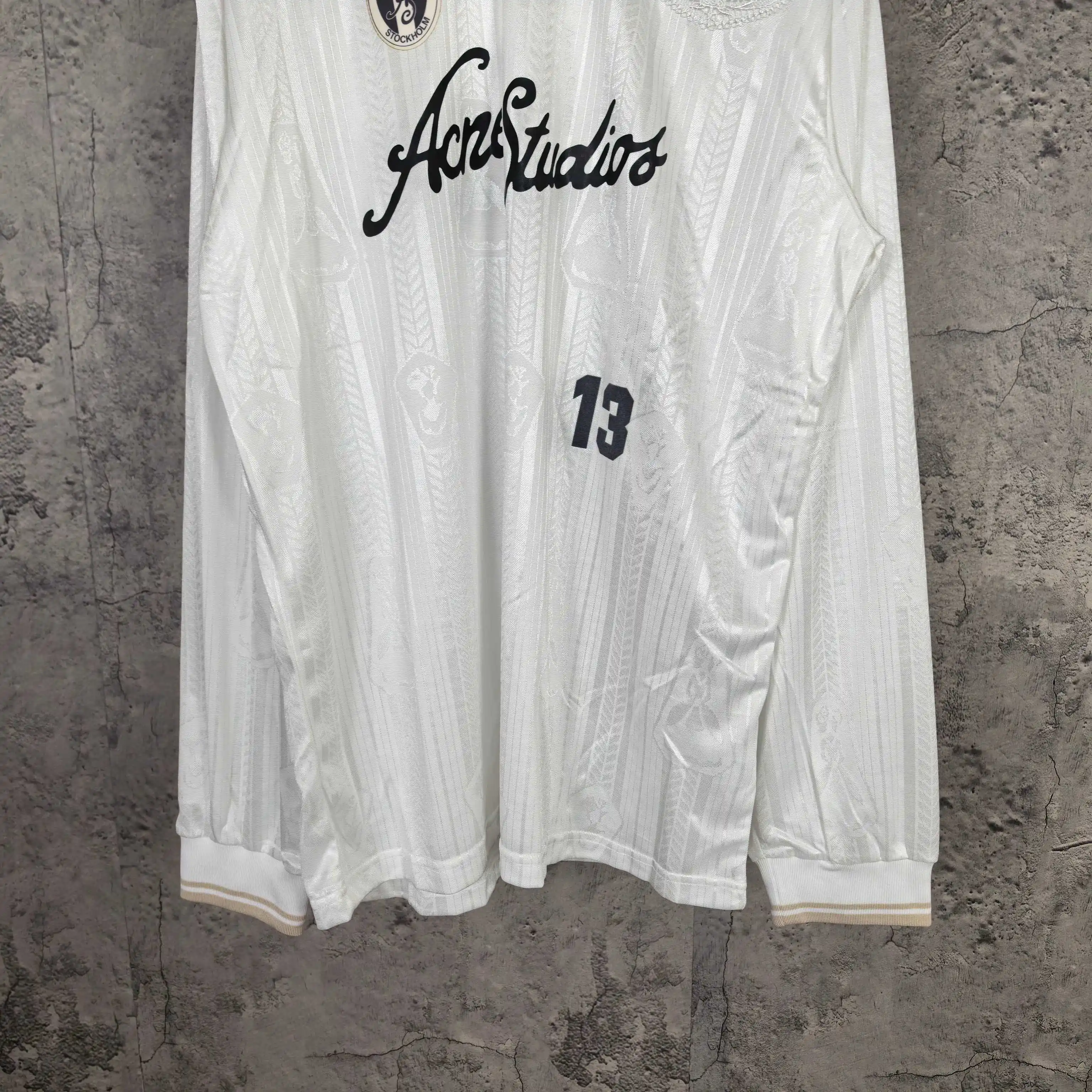 Logo-Print Long-Sleeved Football Jersey D16524578 — view 10