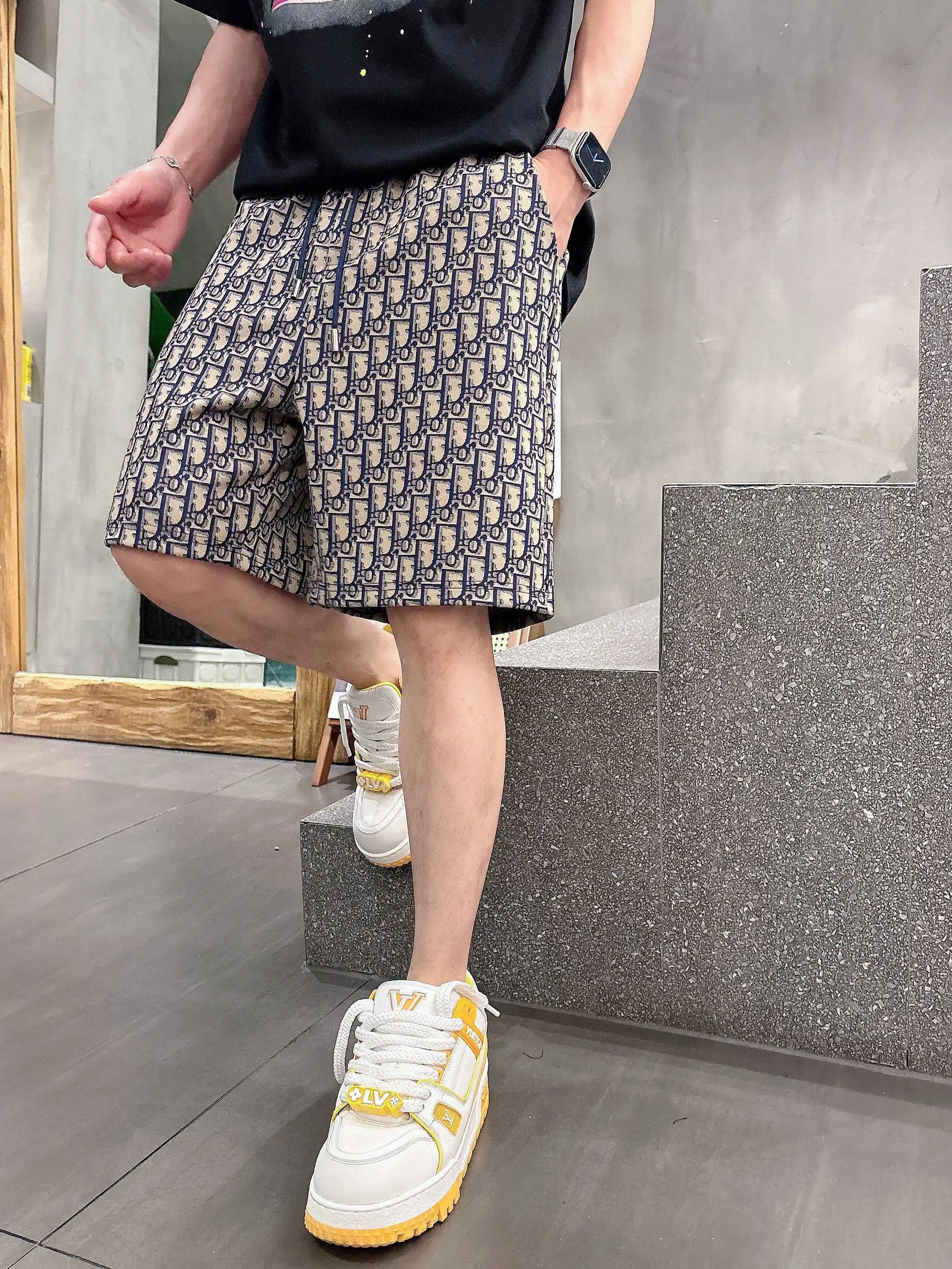 Oblique Jacquard Casual Shorts D16519015 — view 7