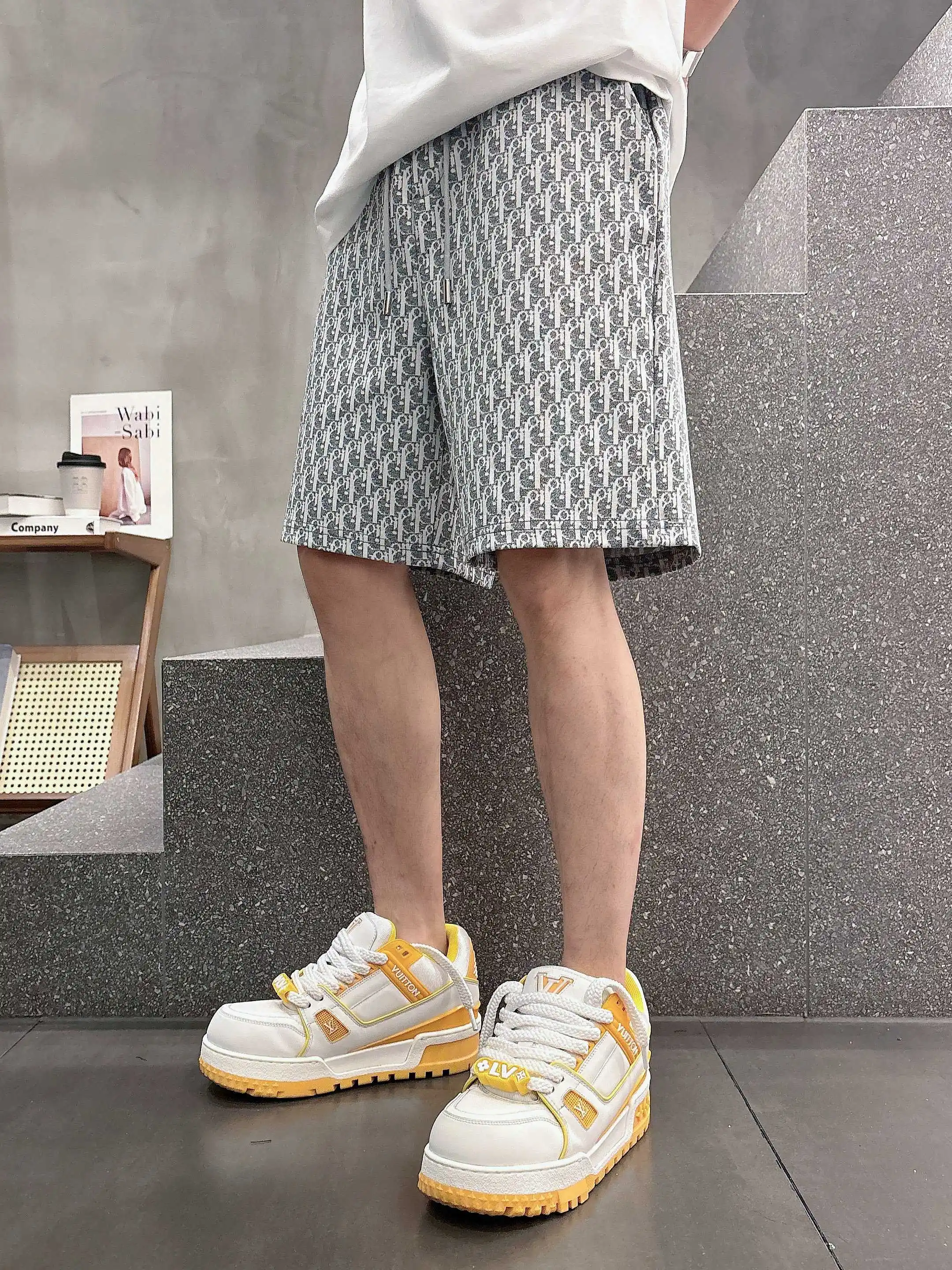Oblique Jacquard Cotton Shorts D16519013 — view 2