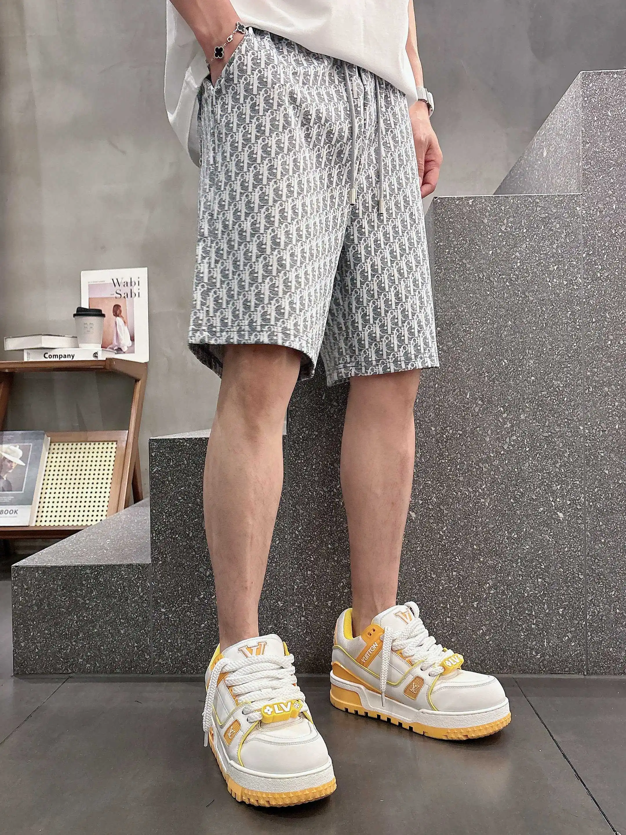Oblique Jacquard Cotton Shorts D16519013 — view 4