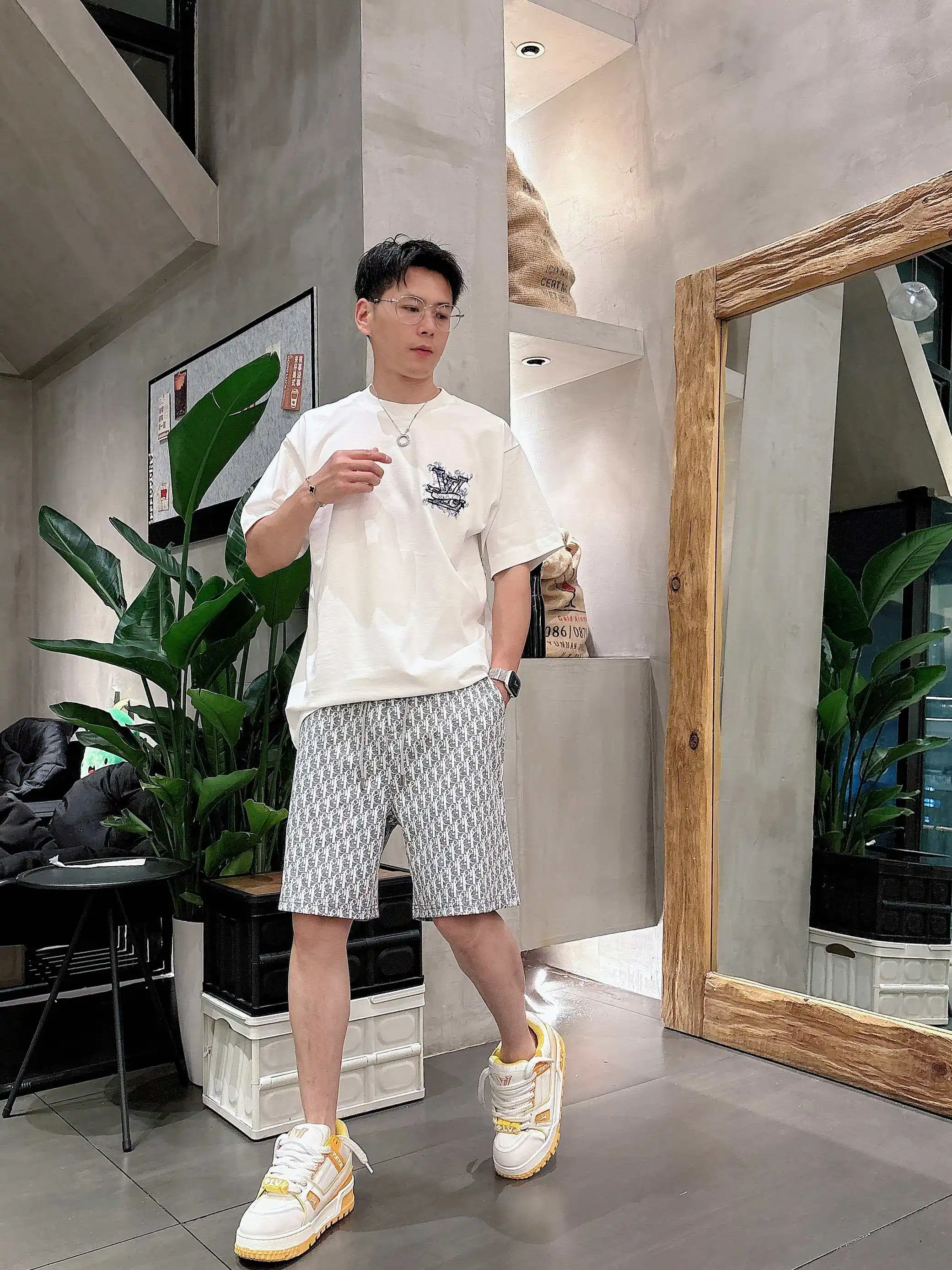 Oblique Jacquard Cotton Shorts D16519013 — view 11