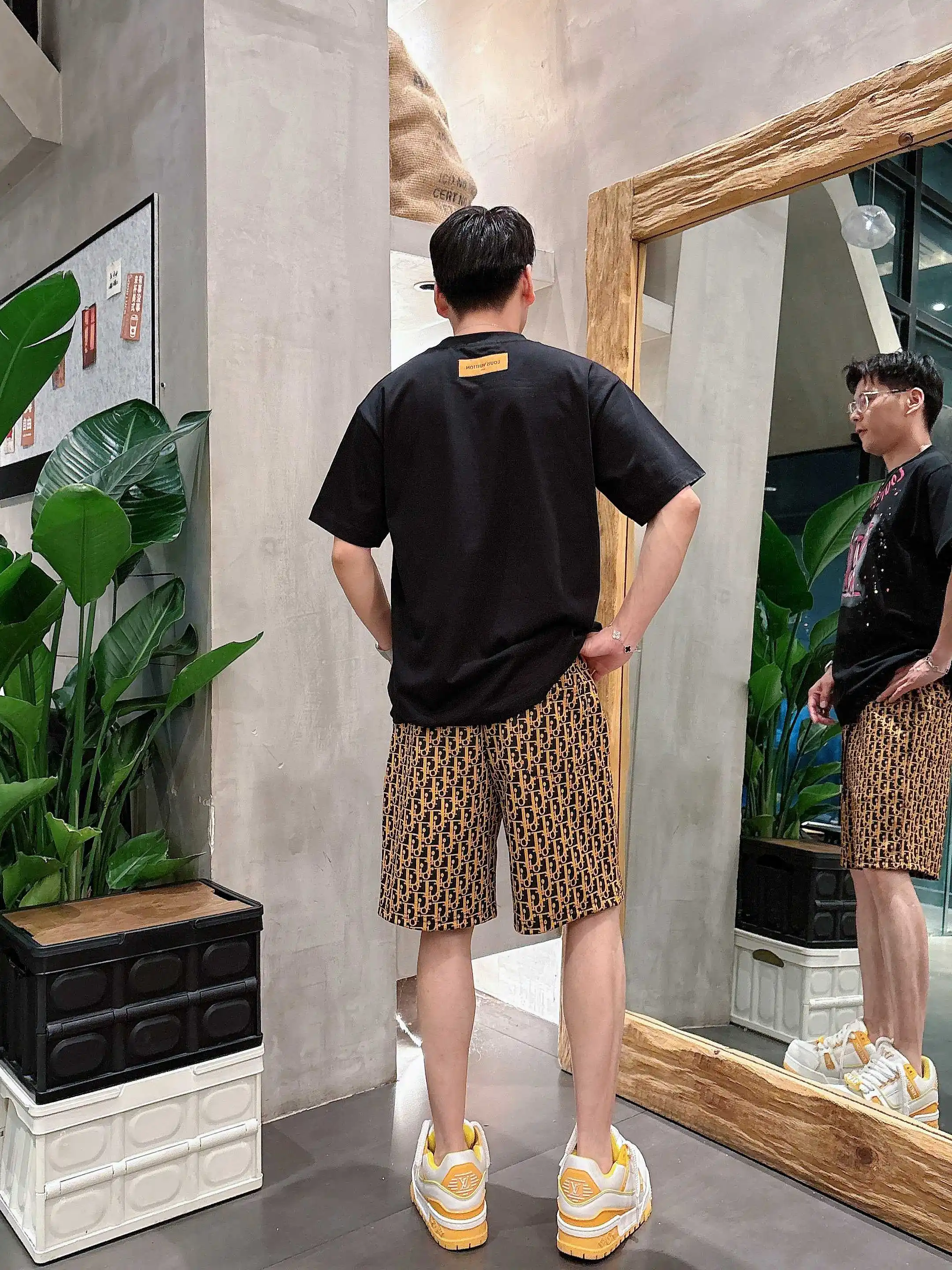 Oblique Jacquard Casual Shorts D16519008 — view 12