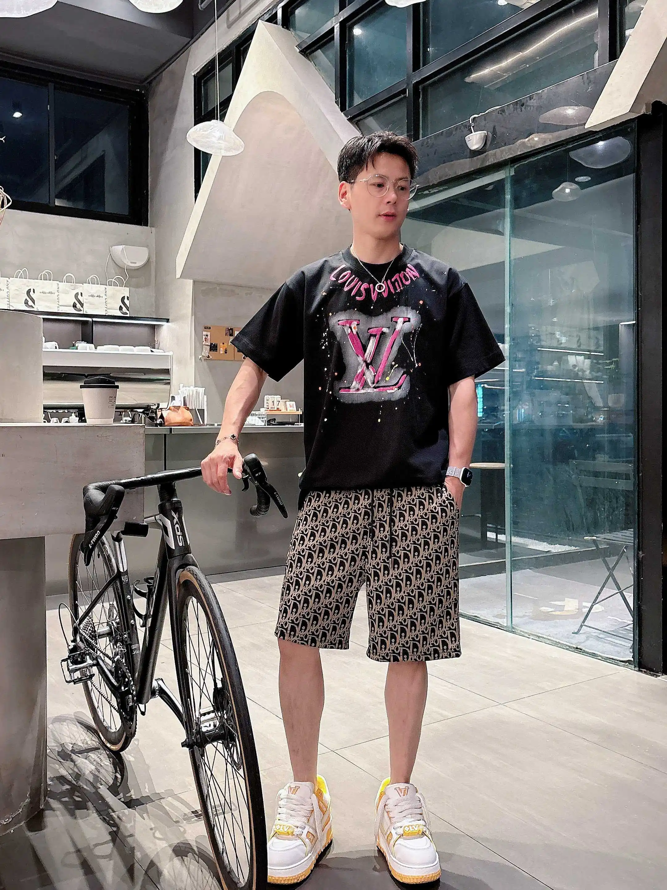 Oblique Jacquard Casual Shorts D16519014 — view 11