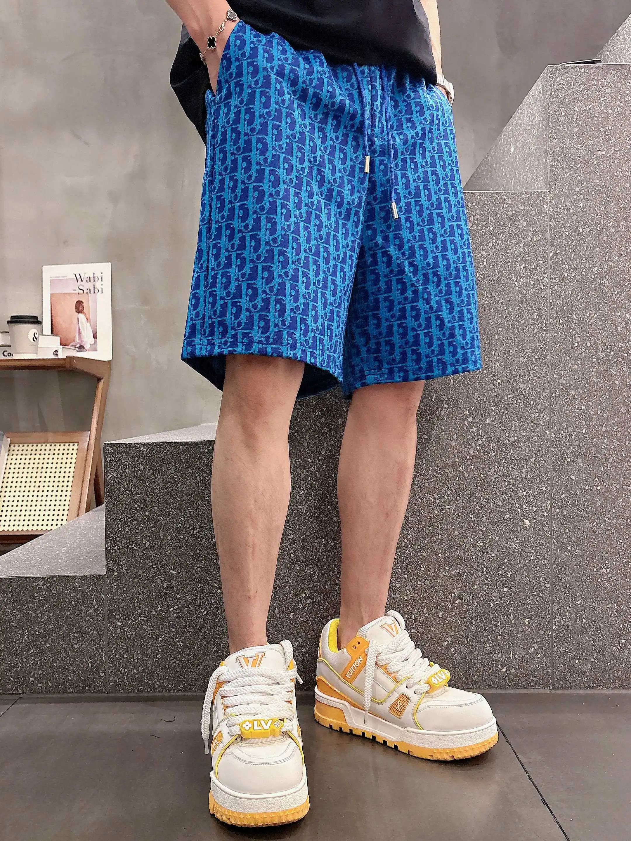 Oblique Jacquard Casual Shorts D16519009 — view 4