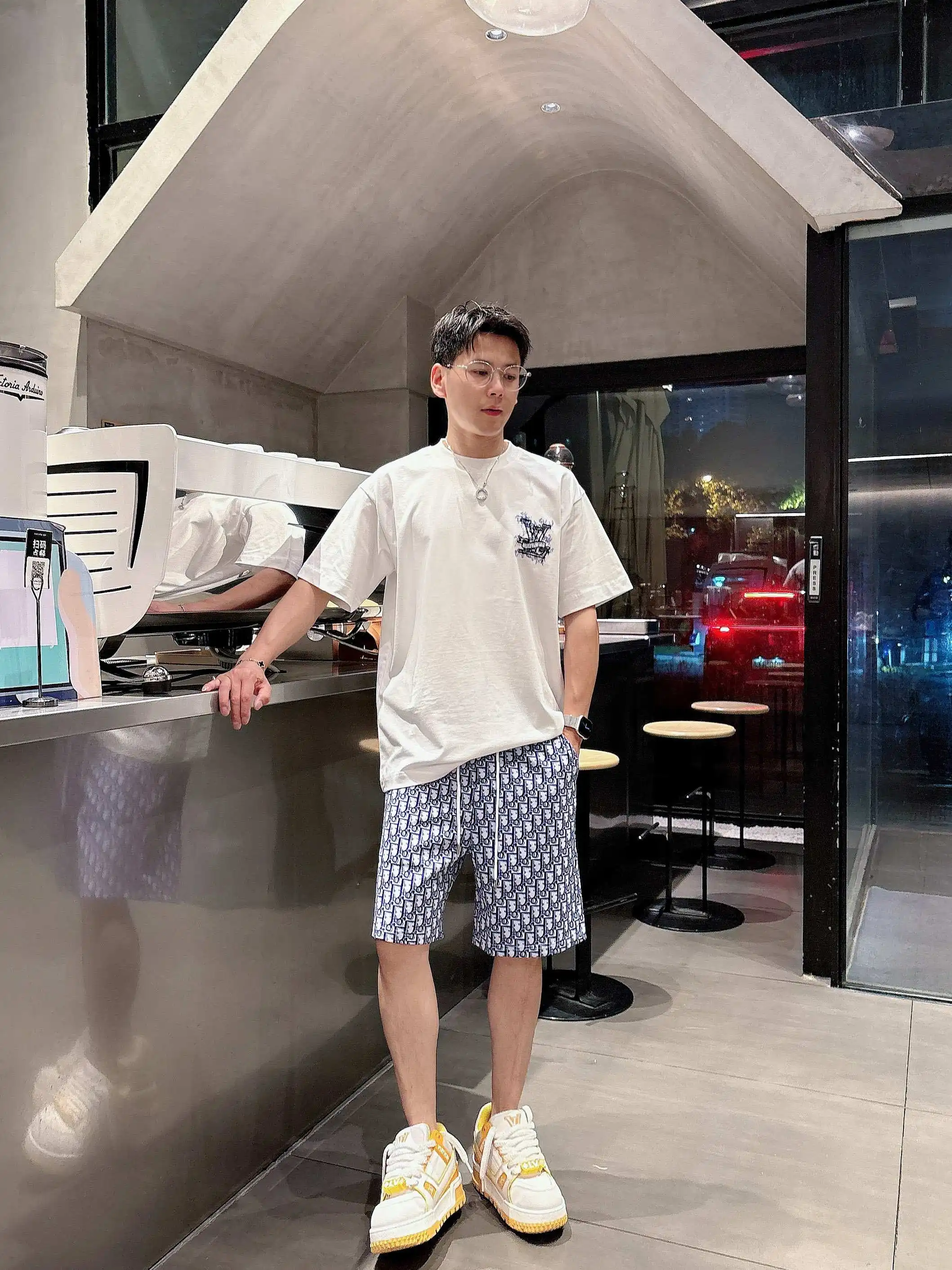 Oblique Jacquard Casual Shorts D16519012 — view 11