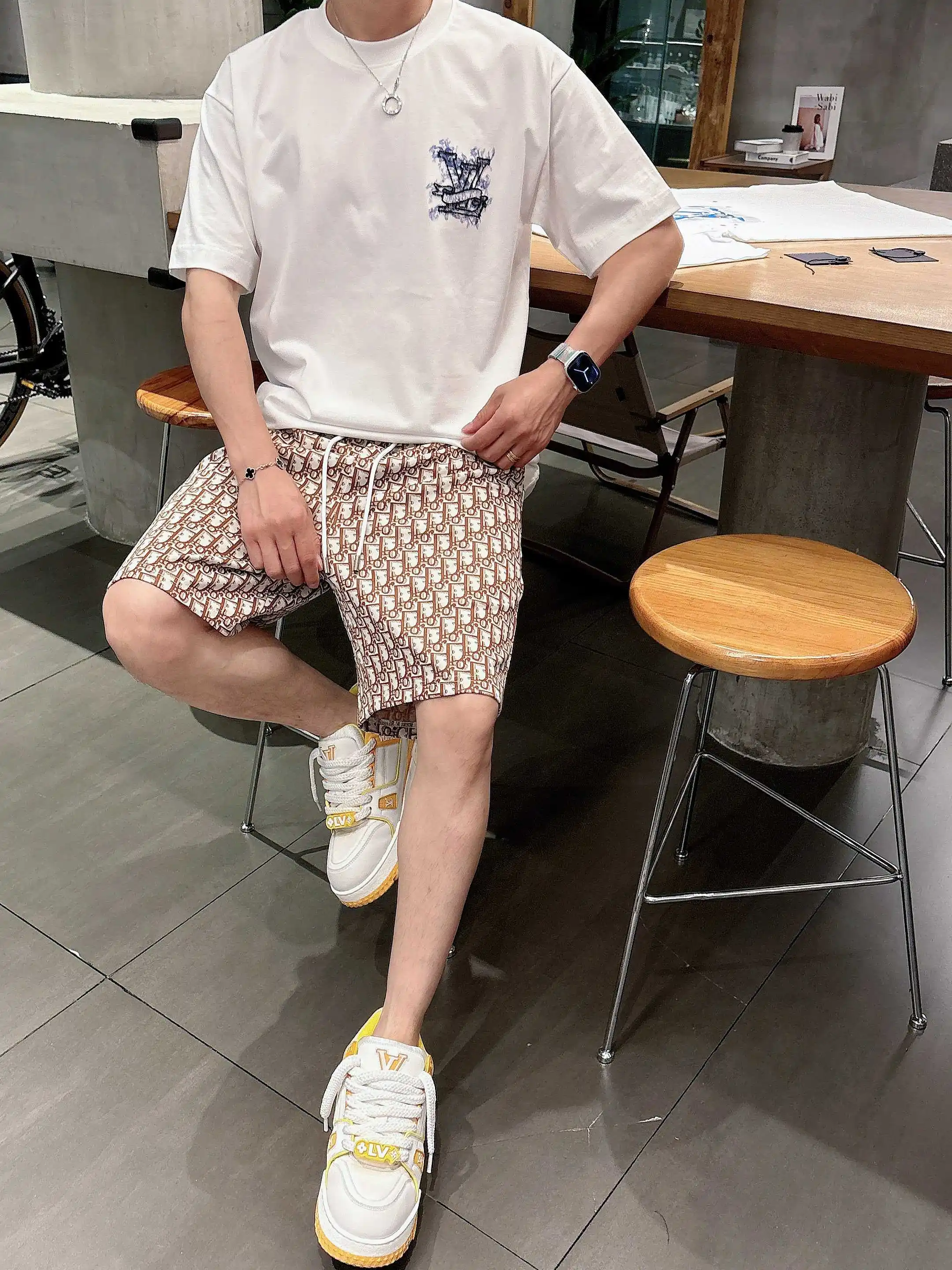 Oblique Jacquard Casual Shorts D16519010 — view 9