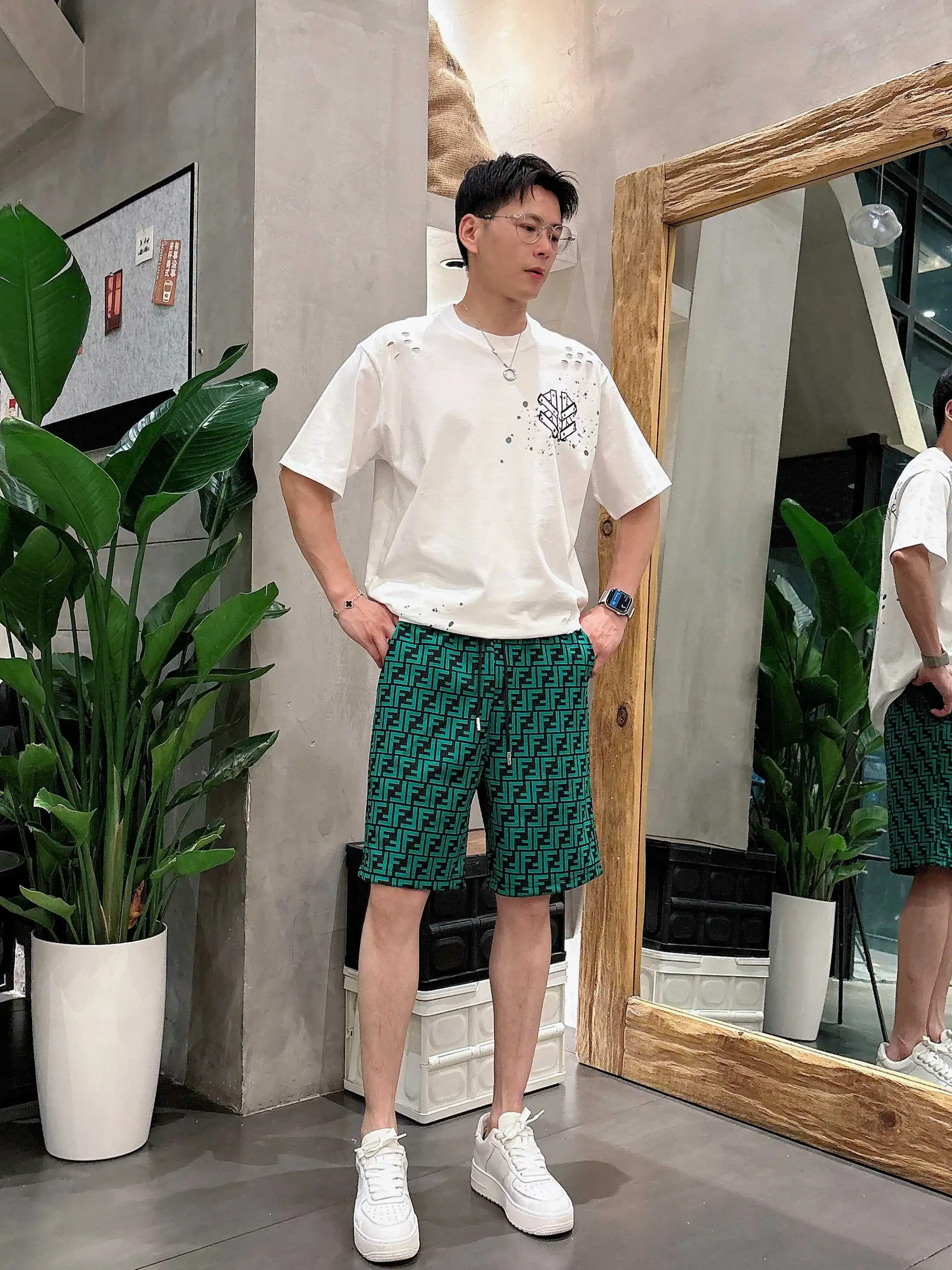 FF Monogram Jacquard Casual Shorts D16519004 — view 10