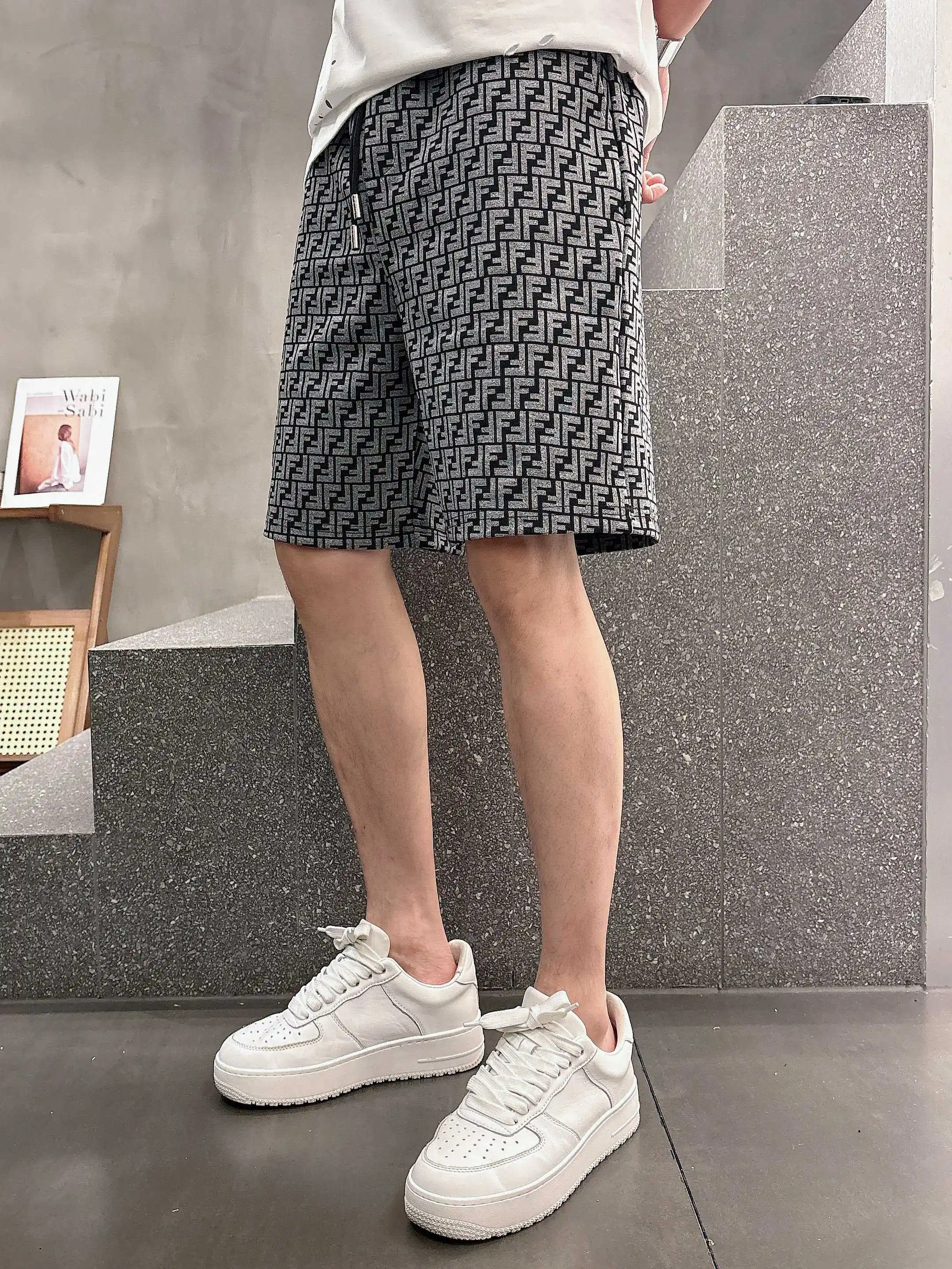 FF Monogram Jacquard Casual Shorts D16519003 — view 2