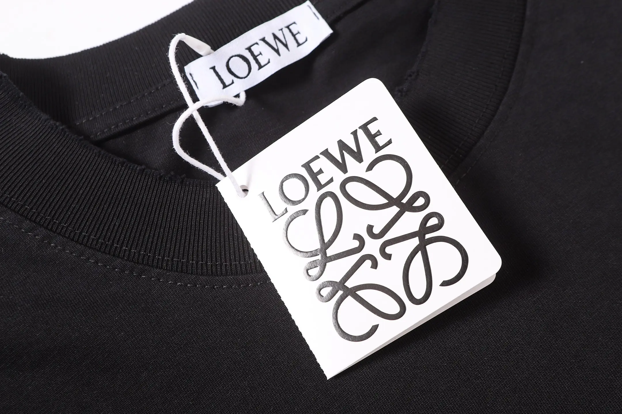 Hand-Painted Anagram Logo Cotton T-Shirt D16513301 — view 4