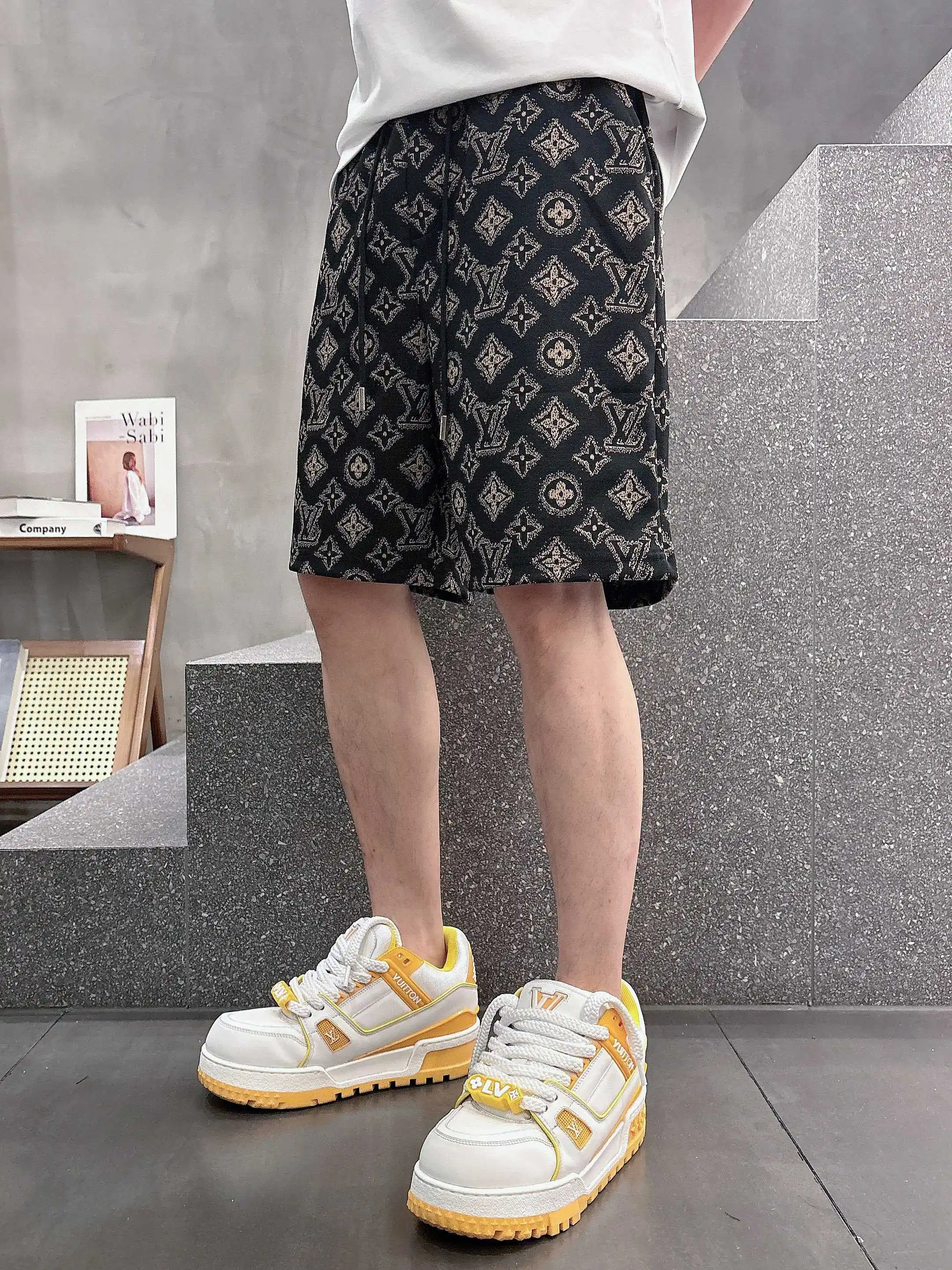 Monogram Jacquard Casual Shorts D16519027 — view 2