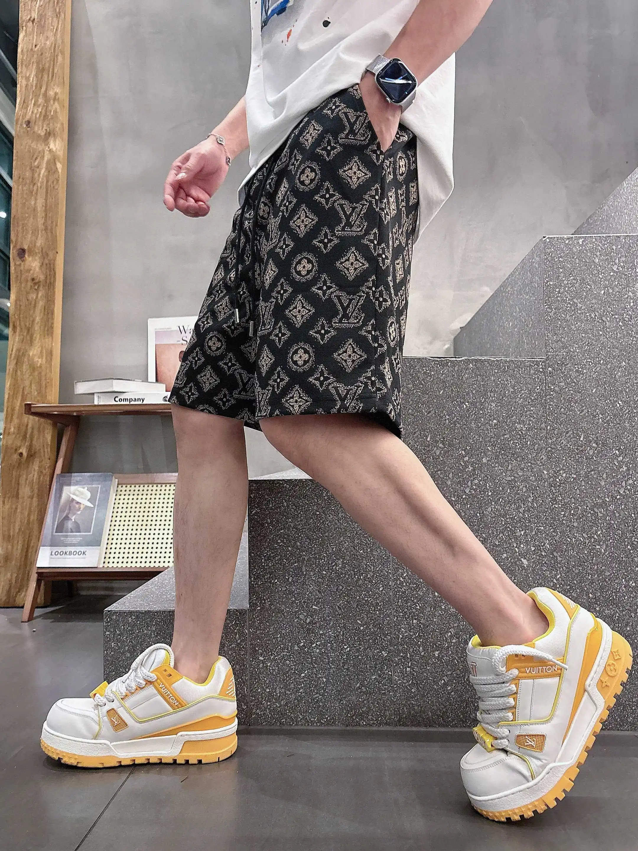 Monogram Jacquard Casual Shorts D16519027 — view 7