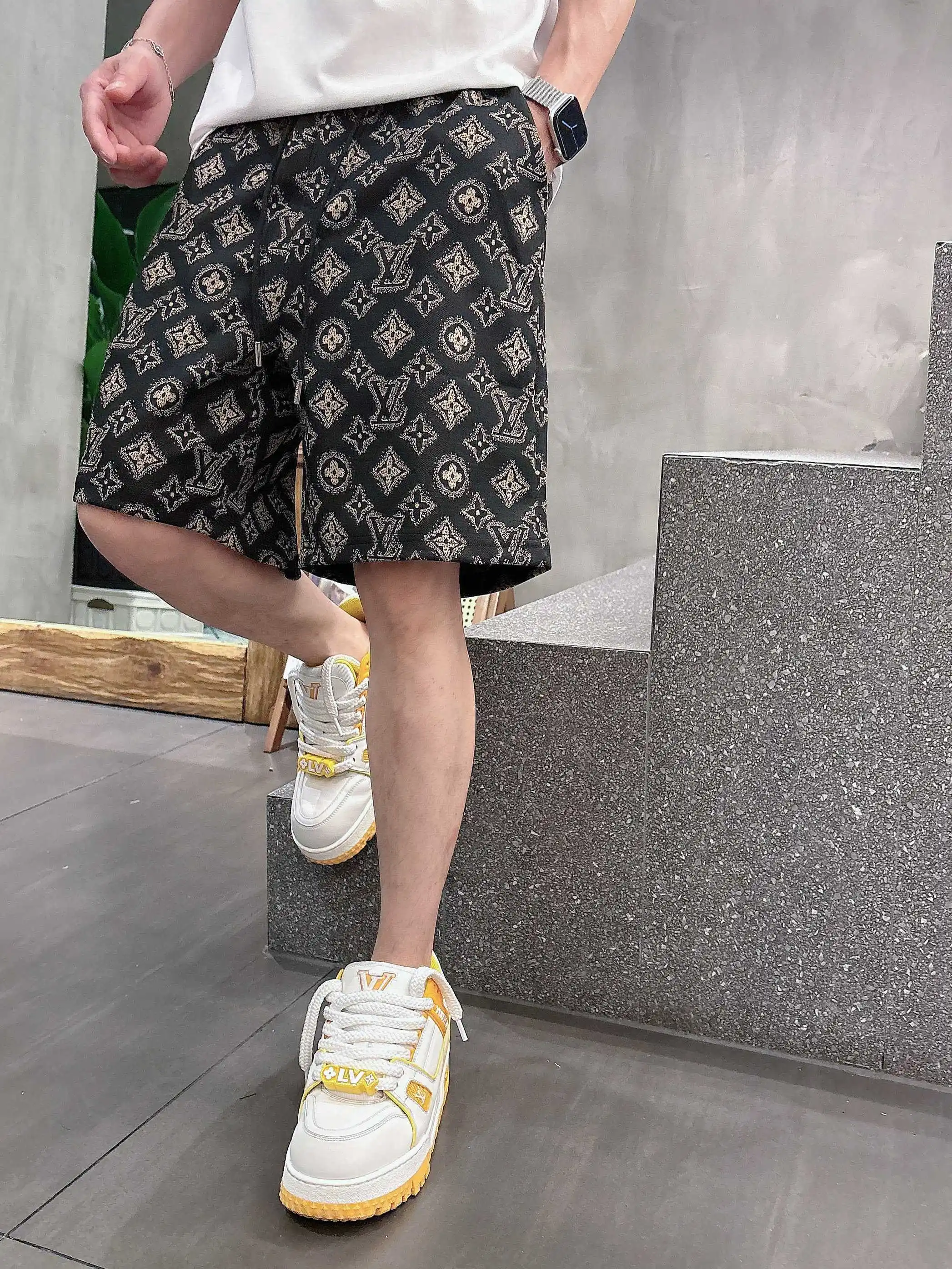 Monogram Jacquard Casual Shorts D16519027 — view 9