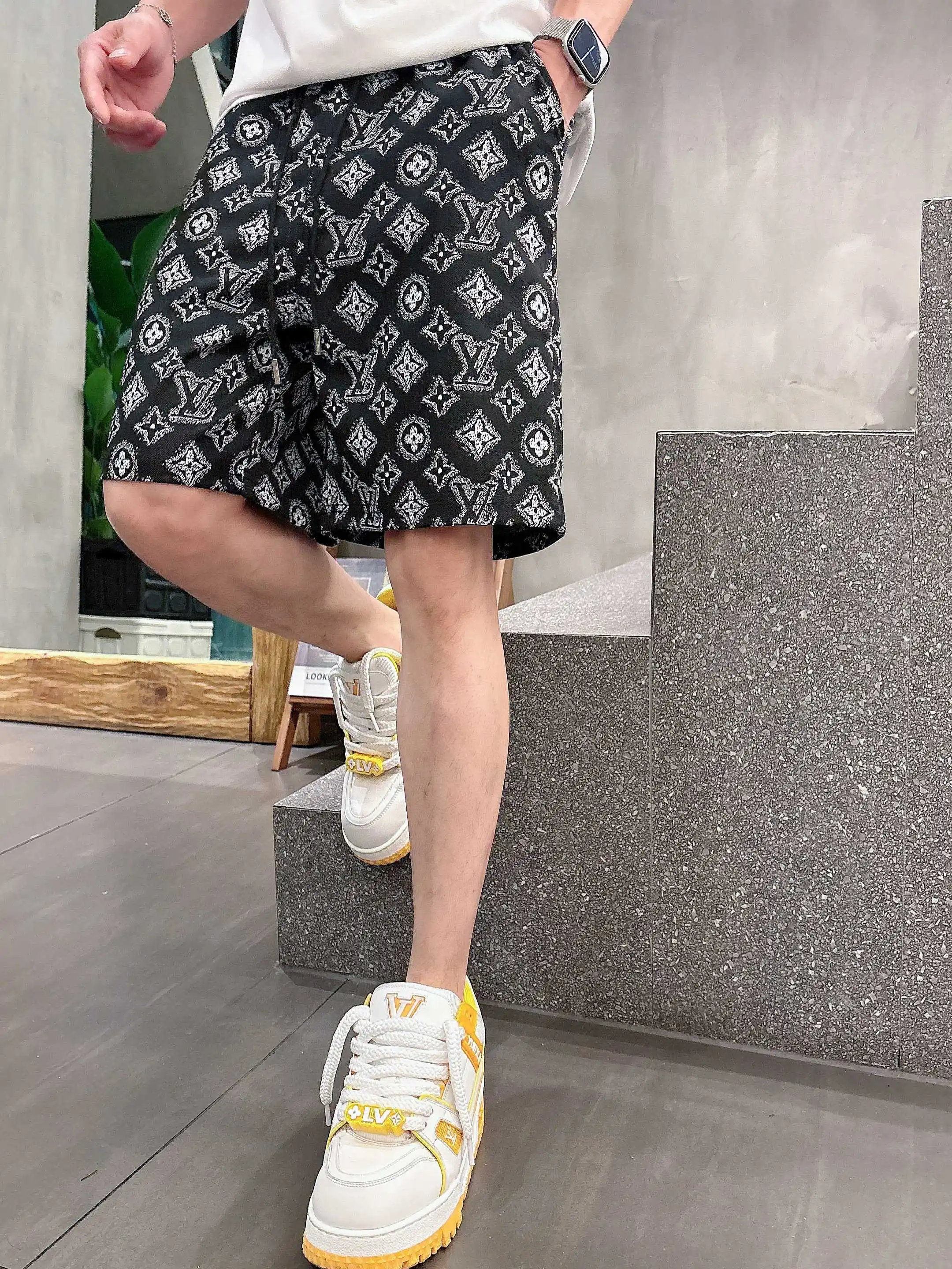 Monogram Jacquard Casual Shorts D16519029 — view 4
