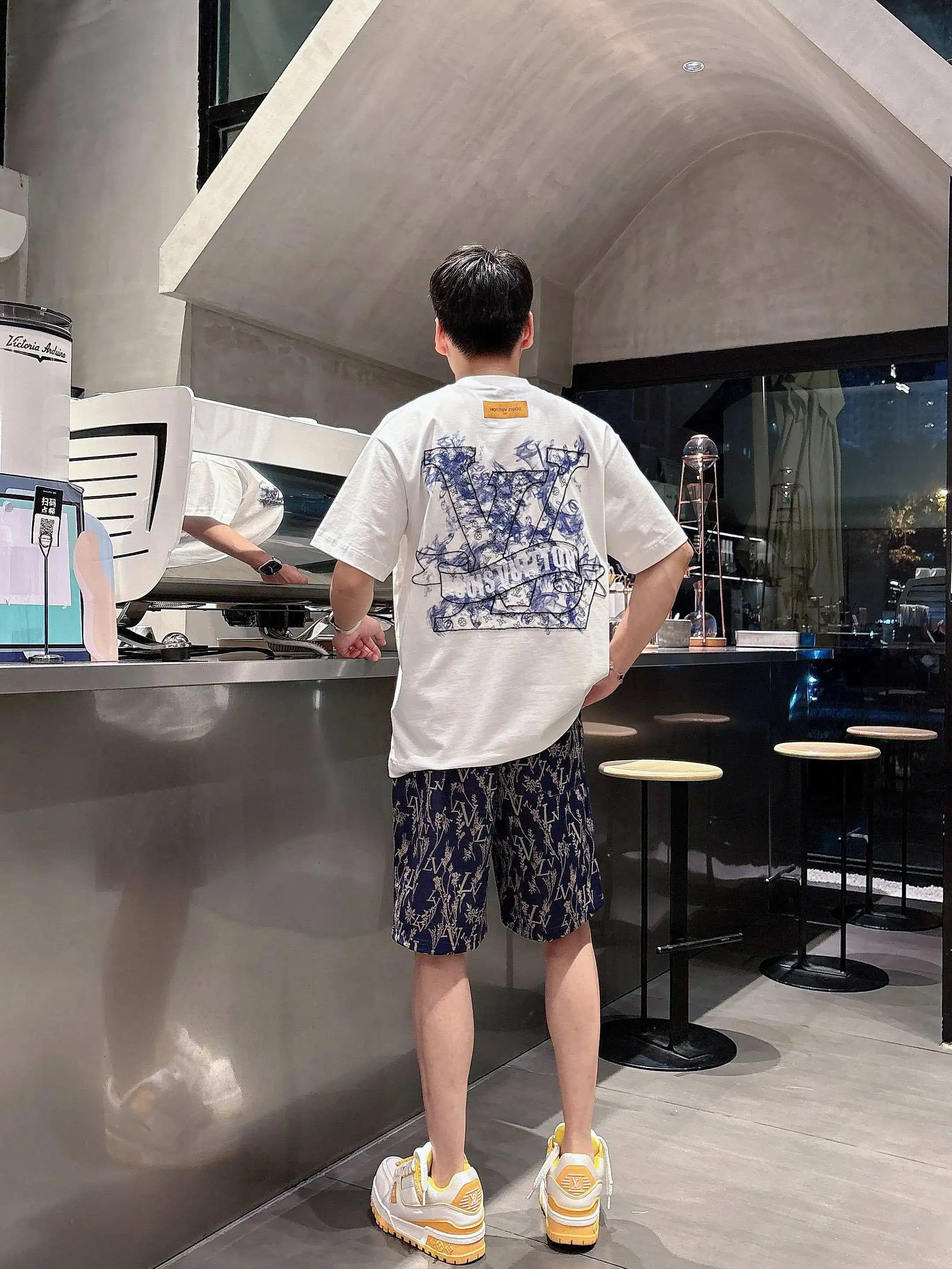 Jacquard Monogram Floral Casual Shorts D16519031 — view 6