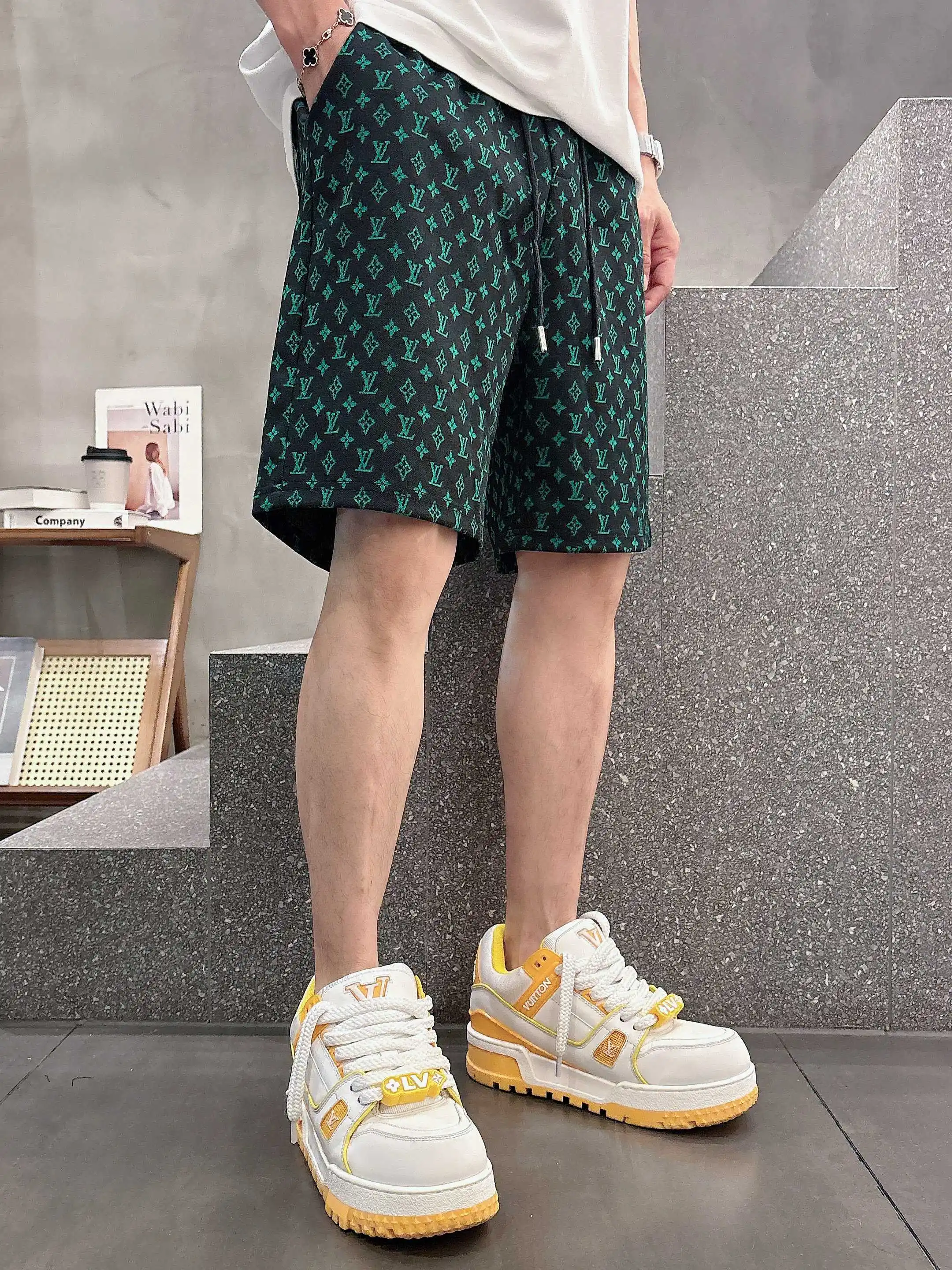 Monogram Jacquard Casual Shorts D16519037 — view 2