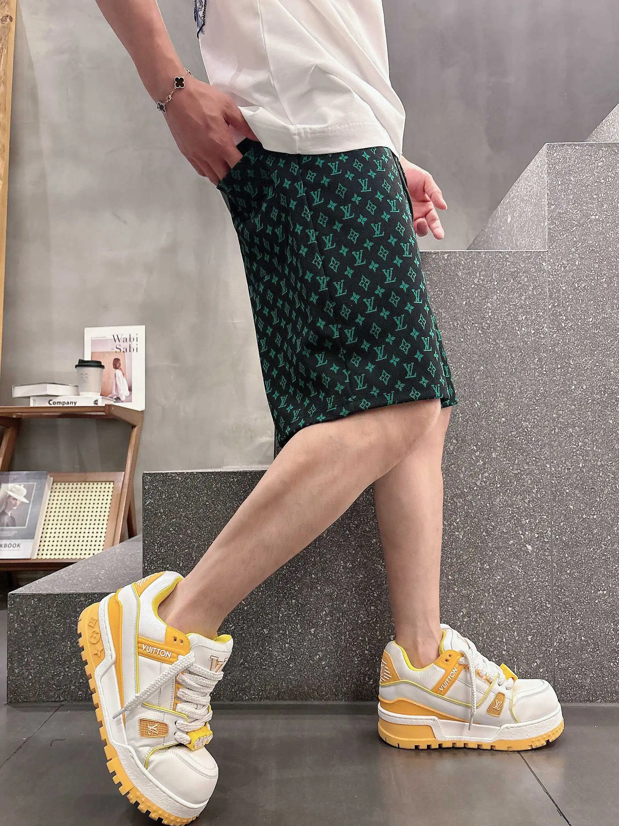 Monogram Jacquard Casual Shorts D16519037 — view 6