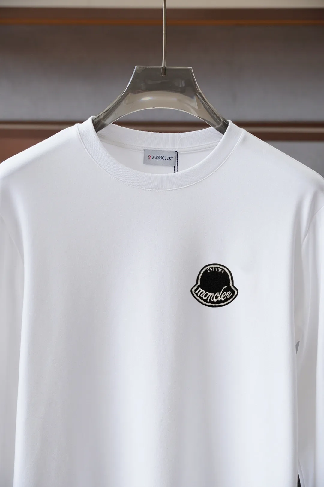Logo-Appliqué Long-Sleeved Cotton T-Shirt D16514427 — view 6