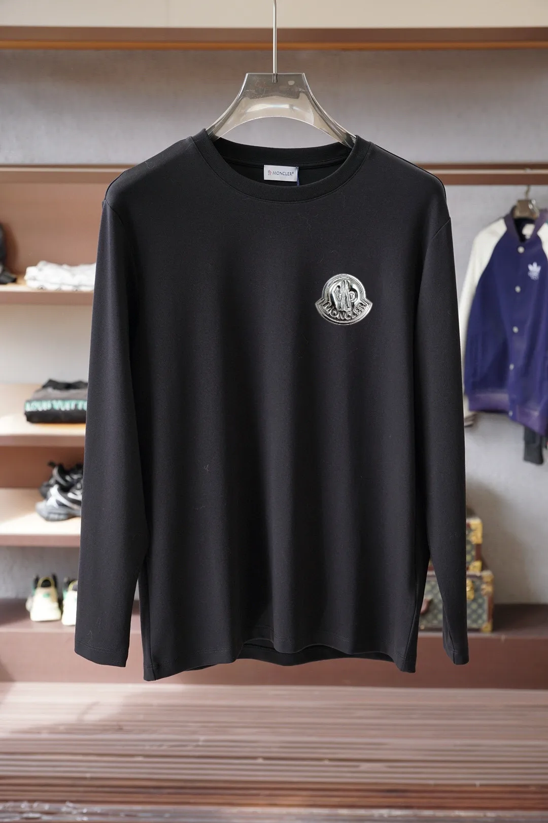 Logo-Appliqué Long-Sleeved Cotton T-Shirt D16514426 — view 2