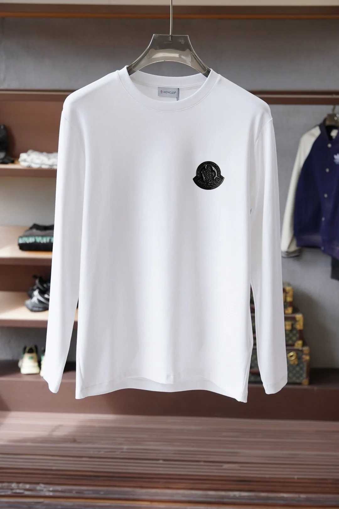 Logo-Appliqué Long-Sleeved Cotton T-Shirt D16514422 — view 4