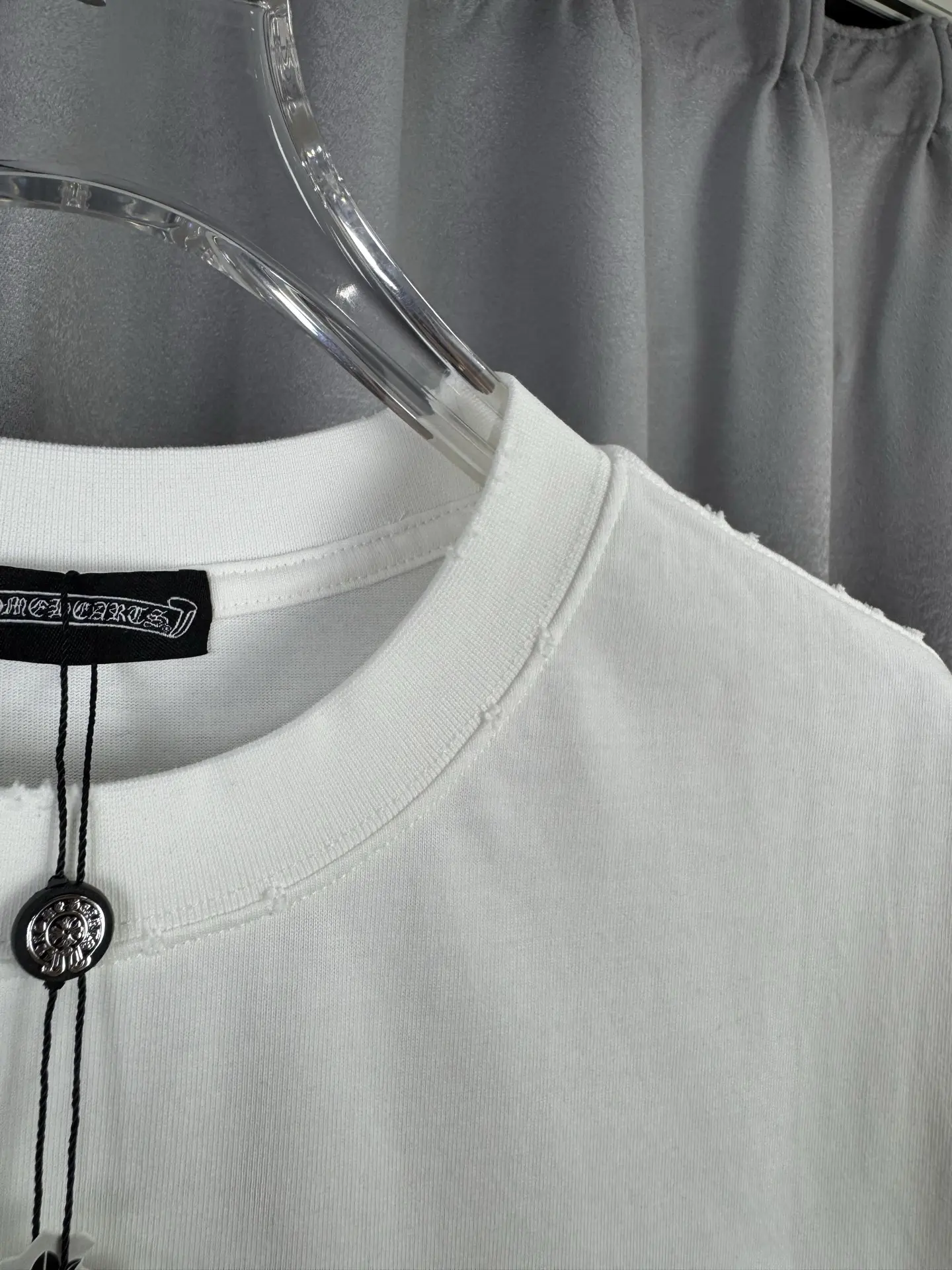 Chrome Hearts Distressed Cross Embroidery T-Shirt D16519586 — view 6