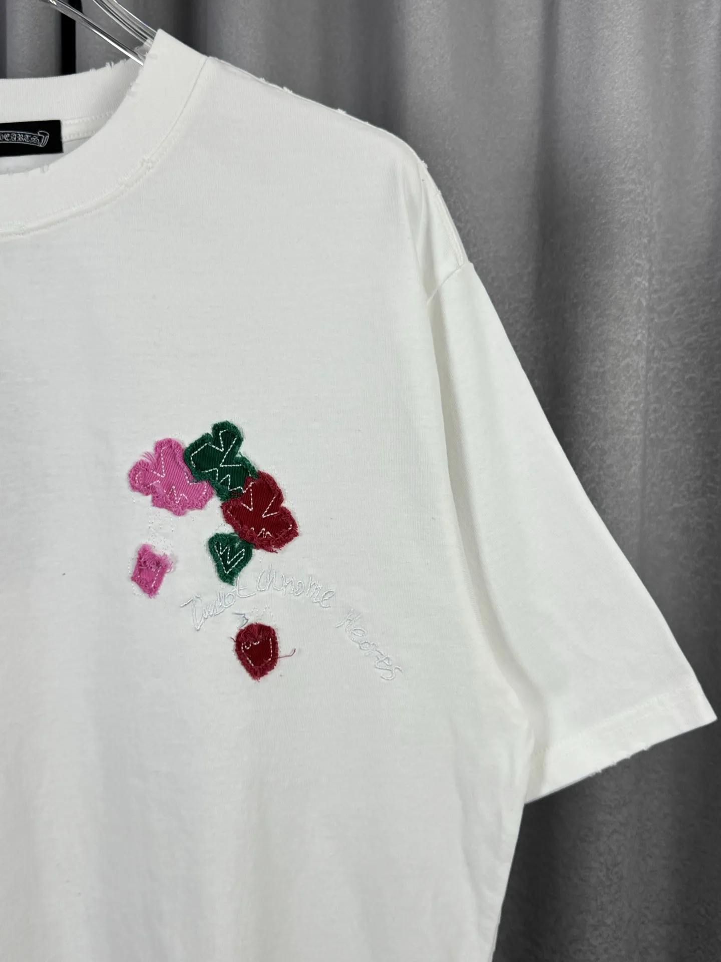 Chrome Hearts Distressed Appliqué T-Shirt D16519588 — view 4