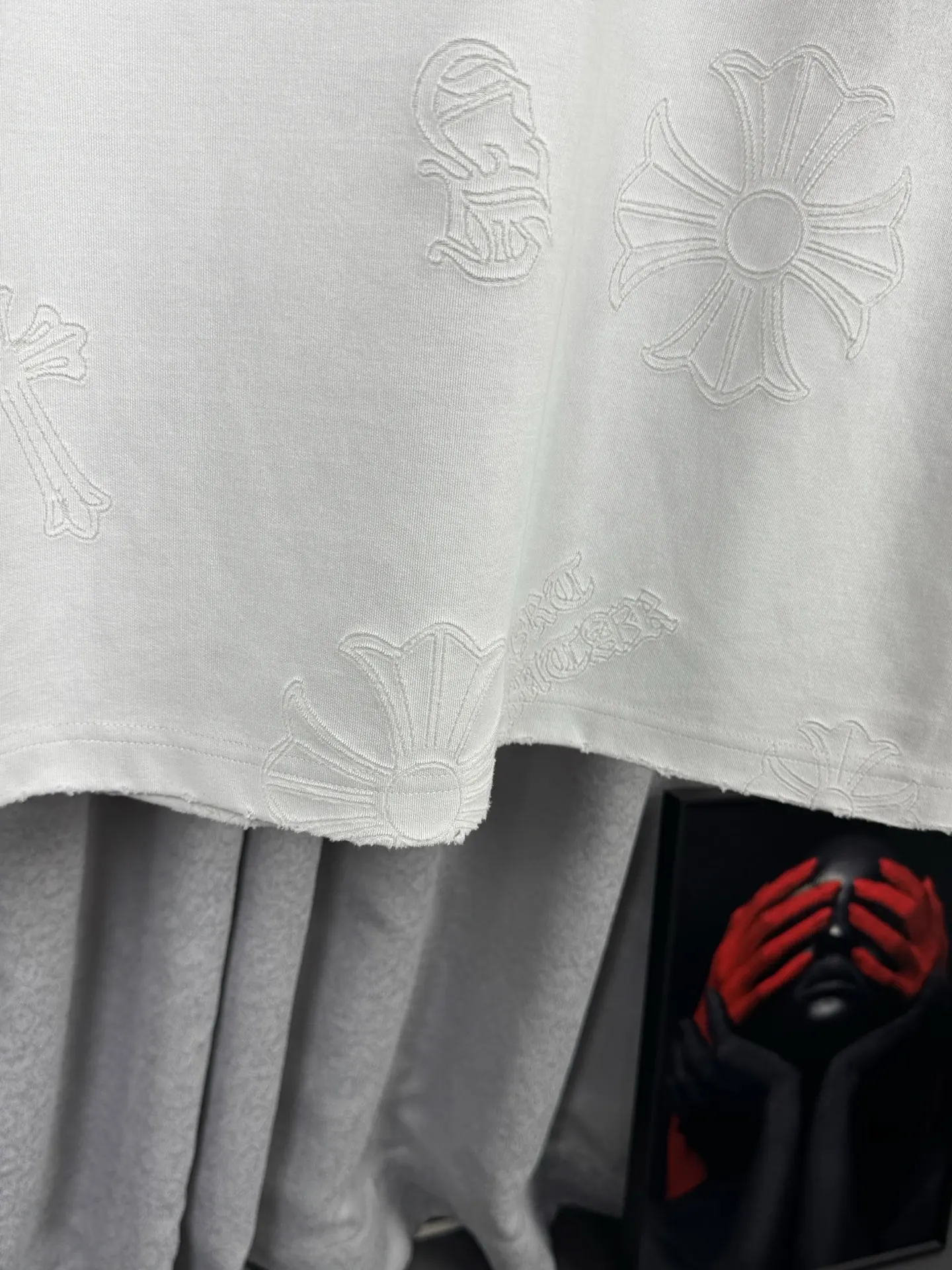 Acid-Wash Embroidered Cross T-Shirt D16519604 — view 7