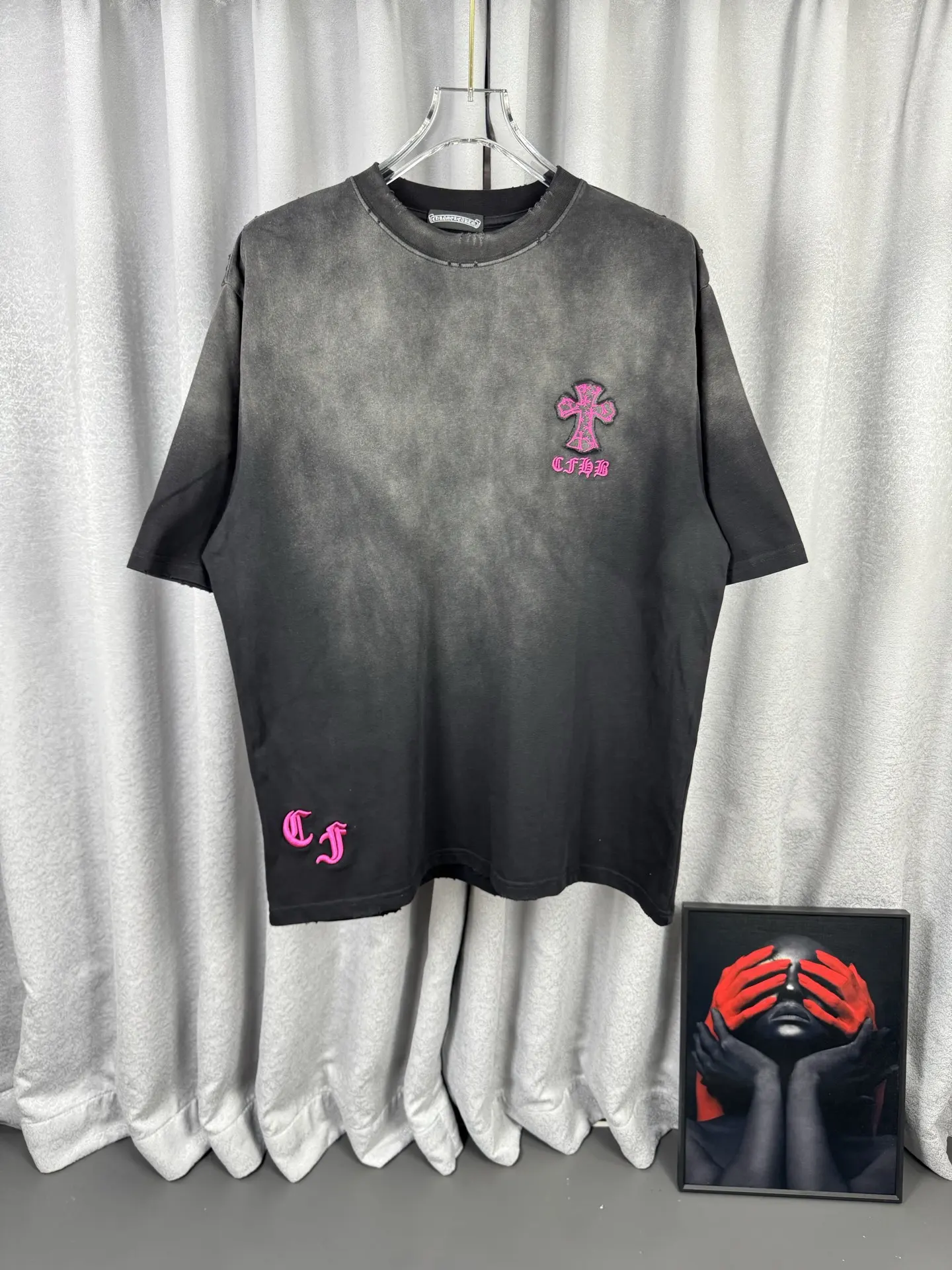 Acid-Wash Embroidered Cross T-Shirt D16519593